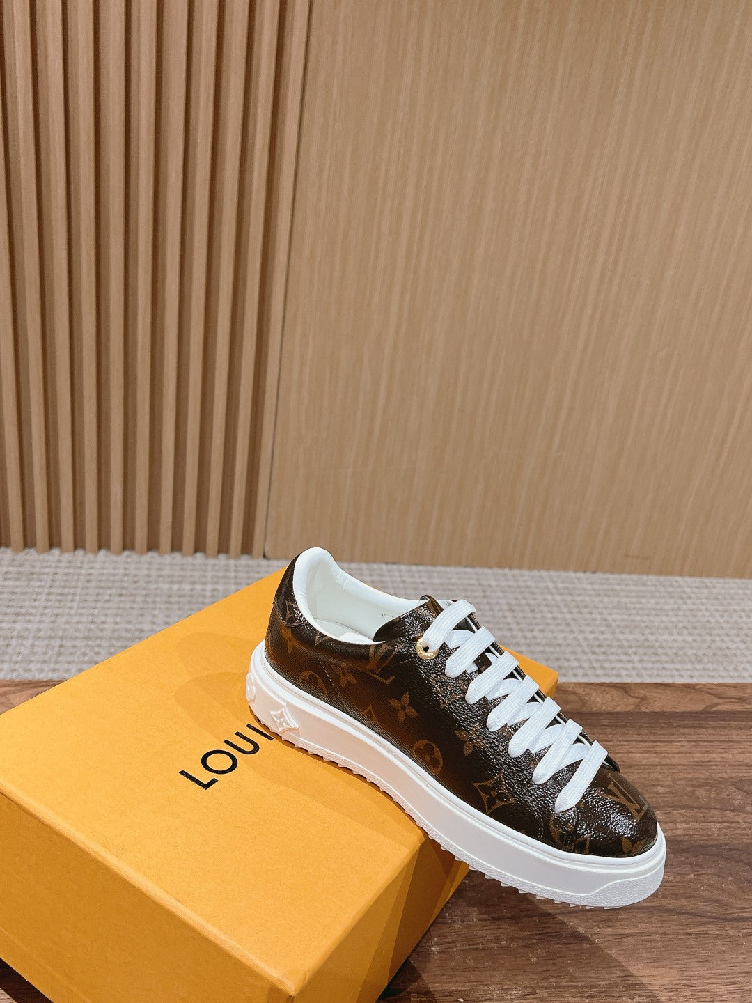 Louis Vuitton Sneakers