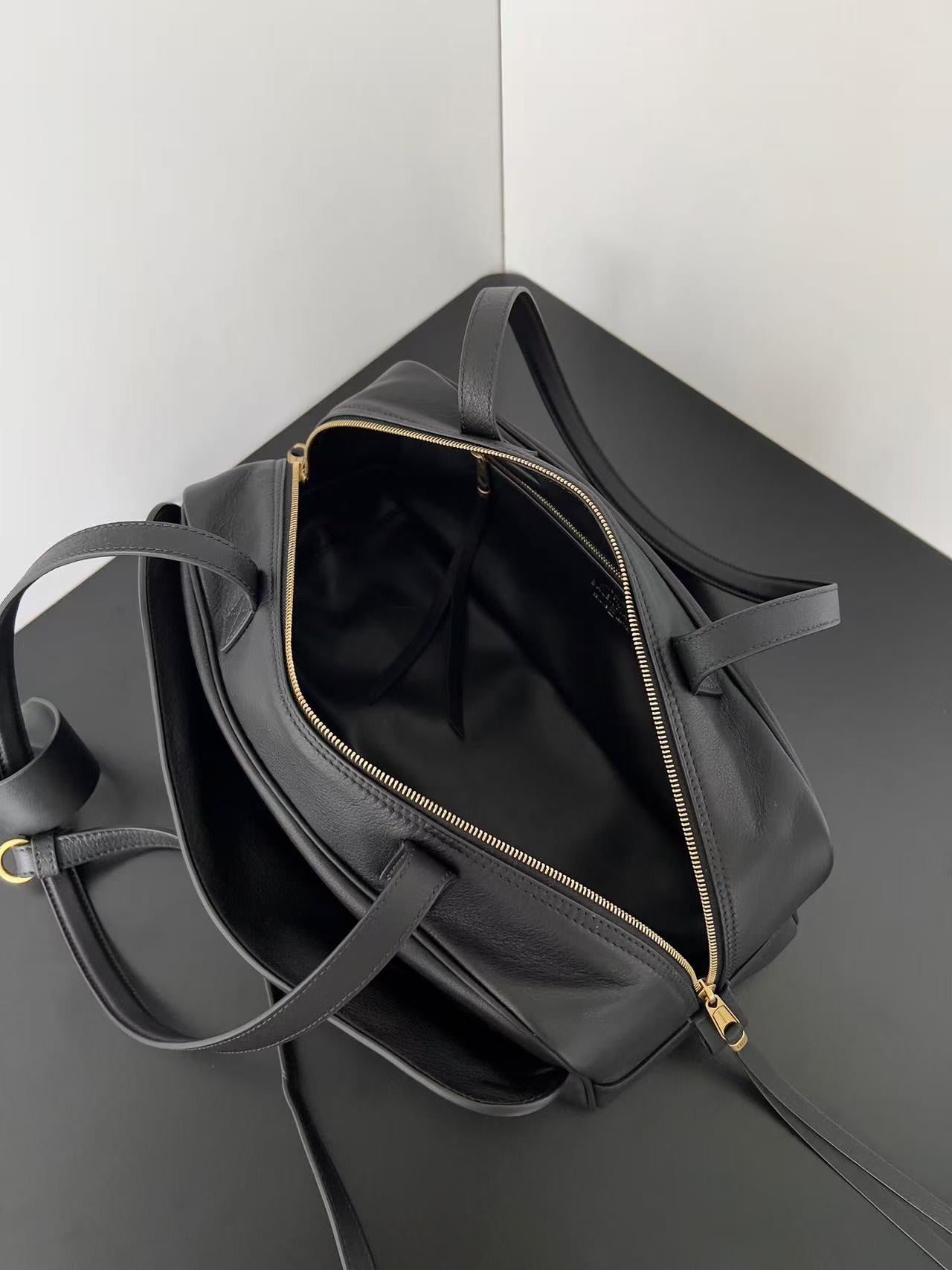 Balenciaga carrie bowling bag