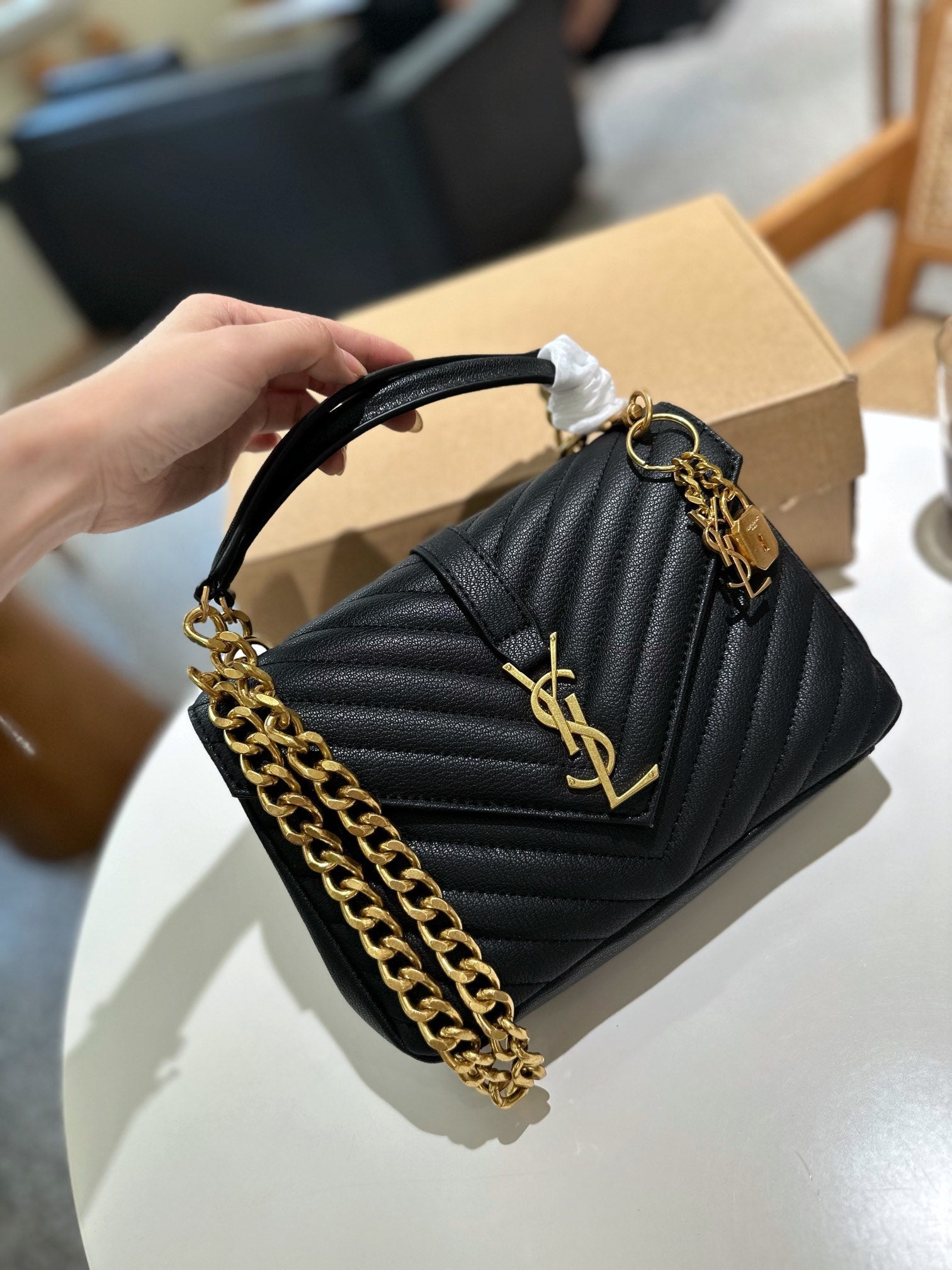 Geantă tote cu placă cu logo YSL