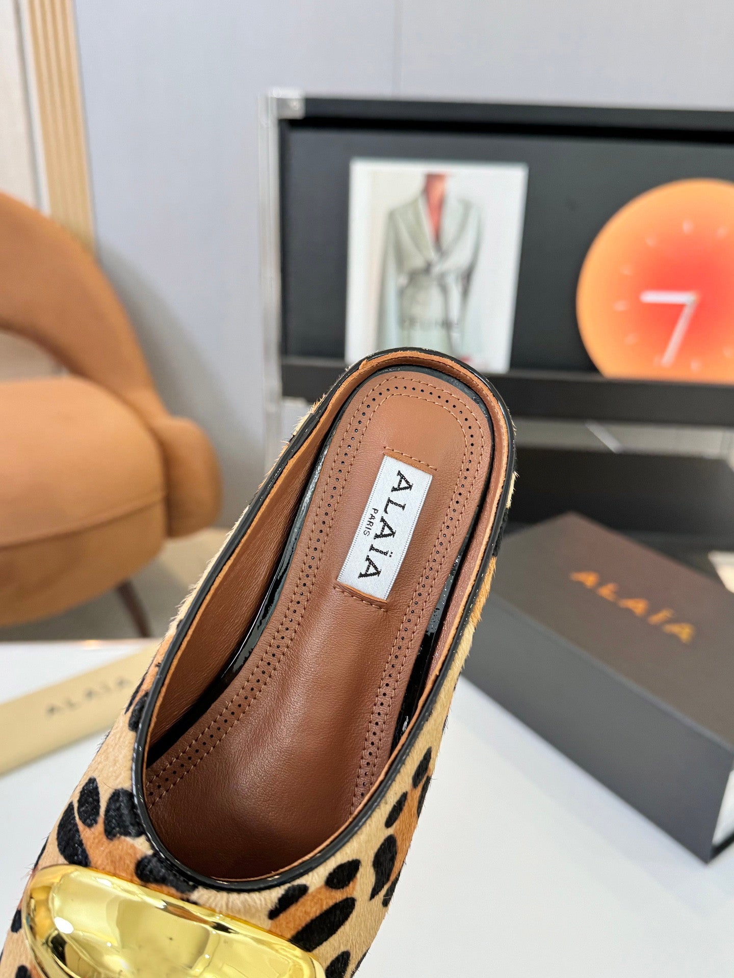 Alaia azzadine flats