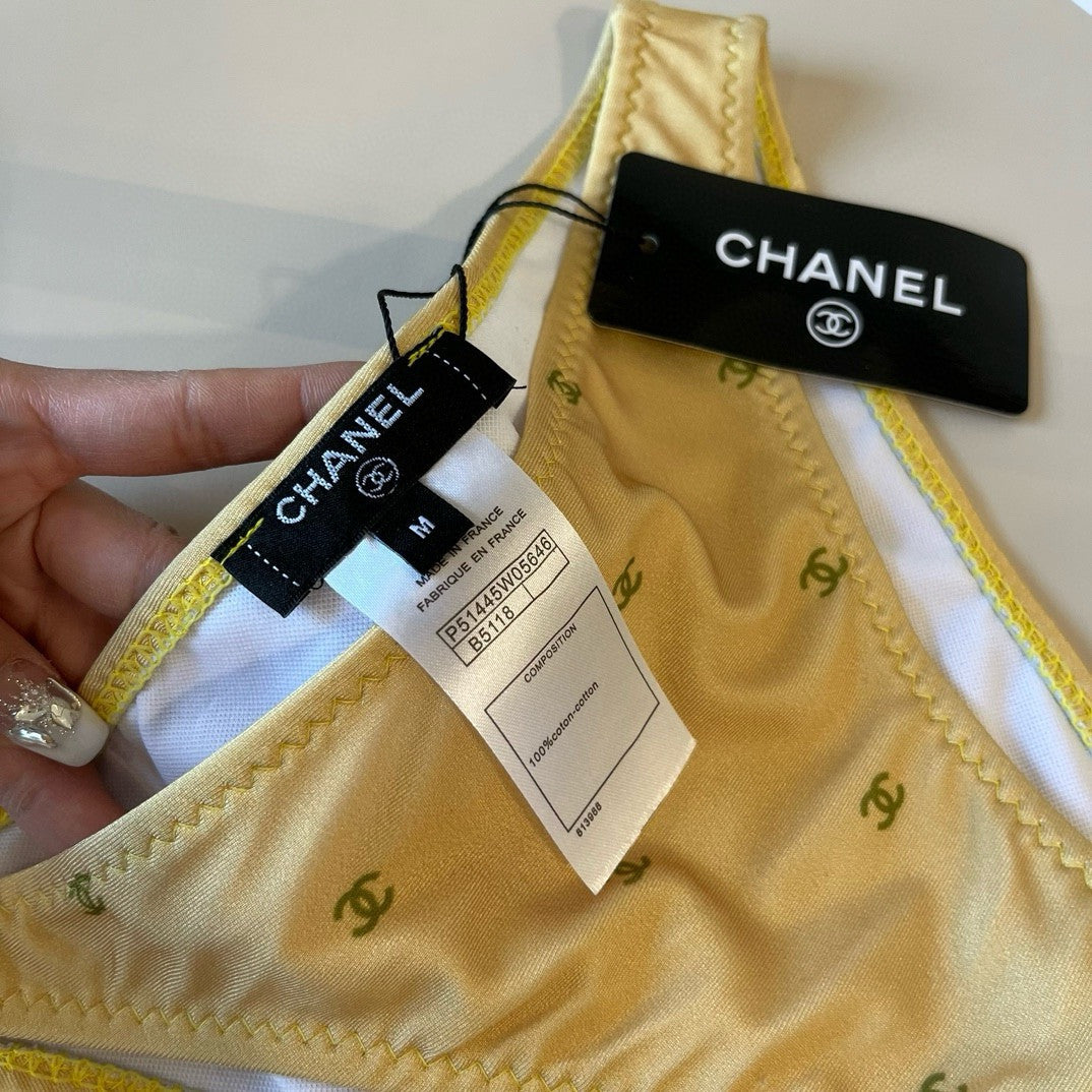 Costum de baie Chanel din două piese