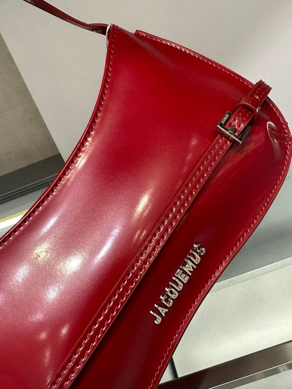 Geanta Jacquemus le chiqito burgundy
