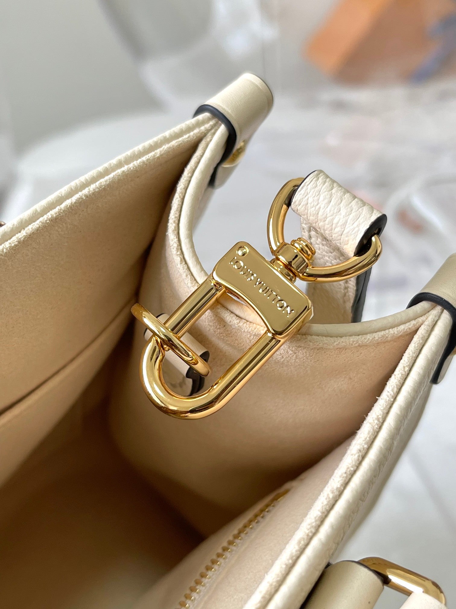 Louis Vuitton On-The-Go white