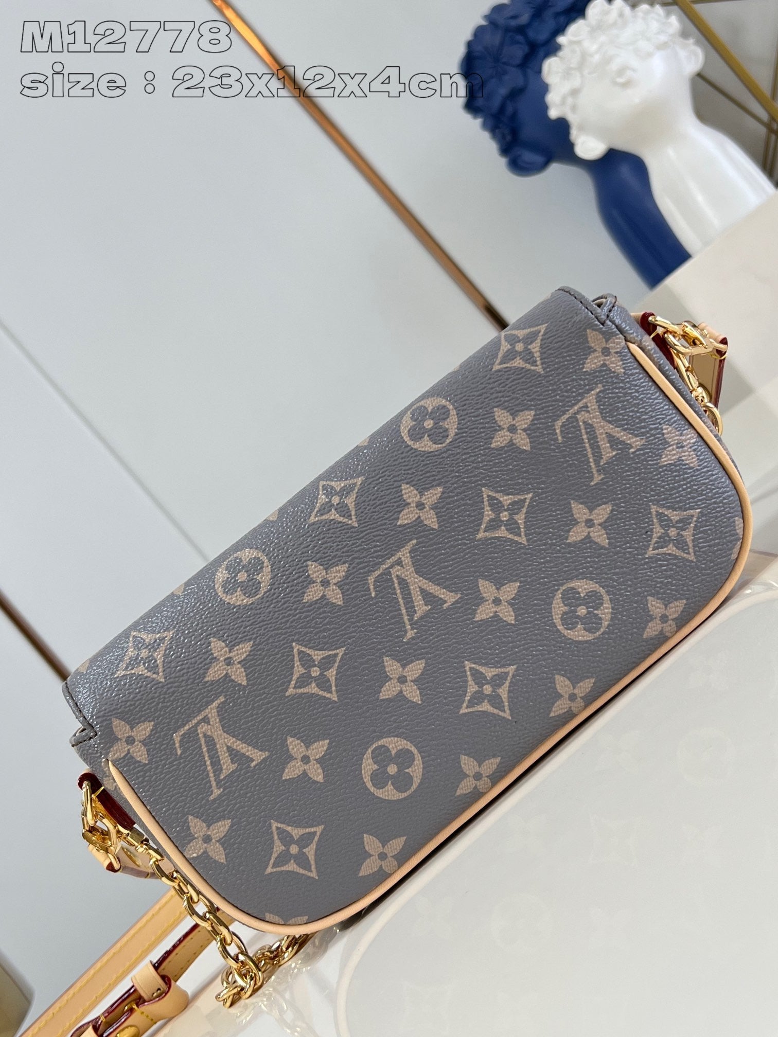 Louis Vuitton clutch
