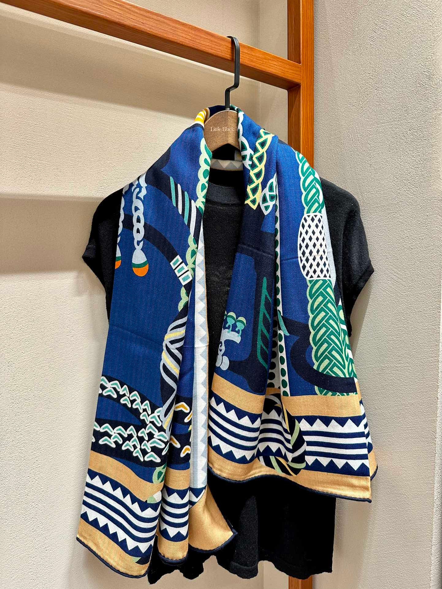 Shawl Hermes Emile 140