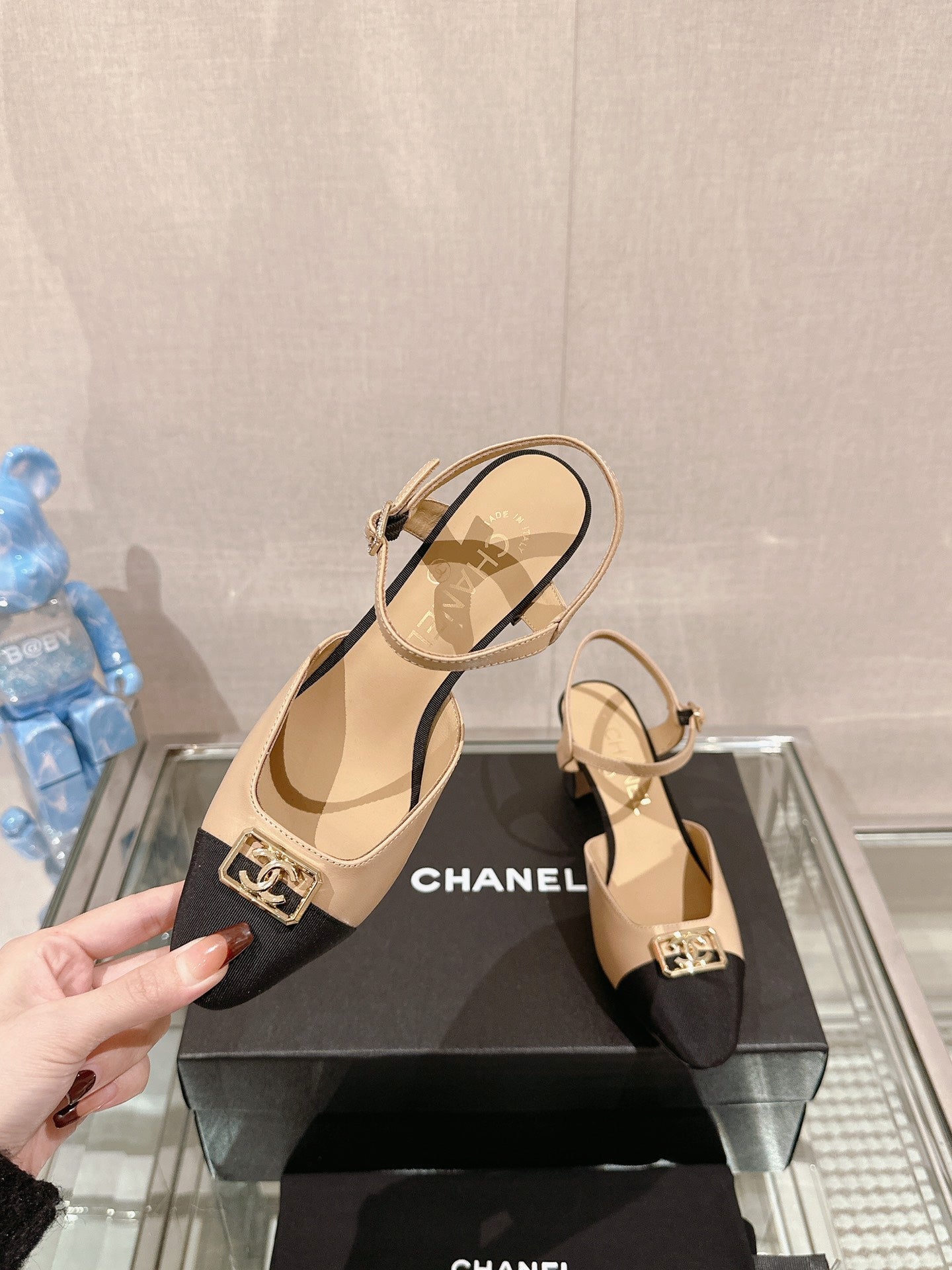 Pantofi Chanel