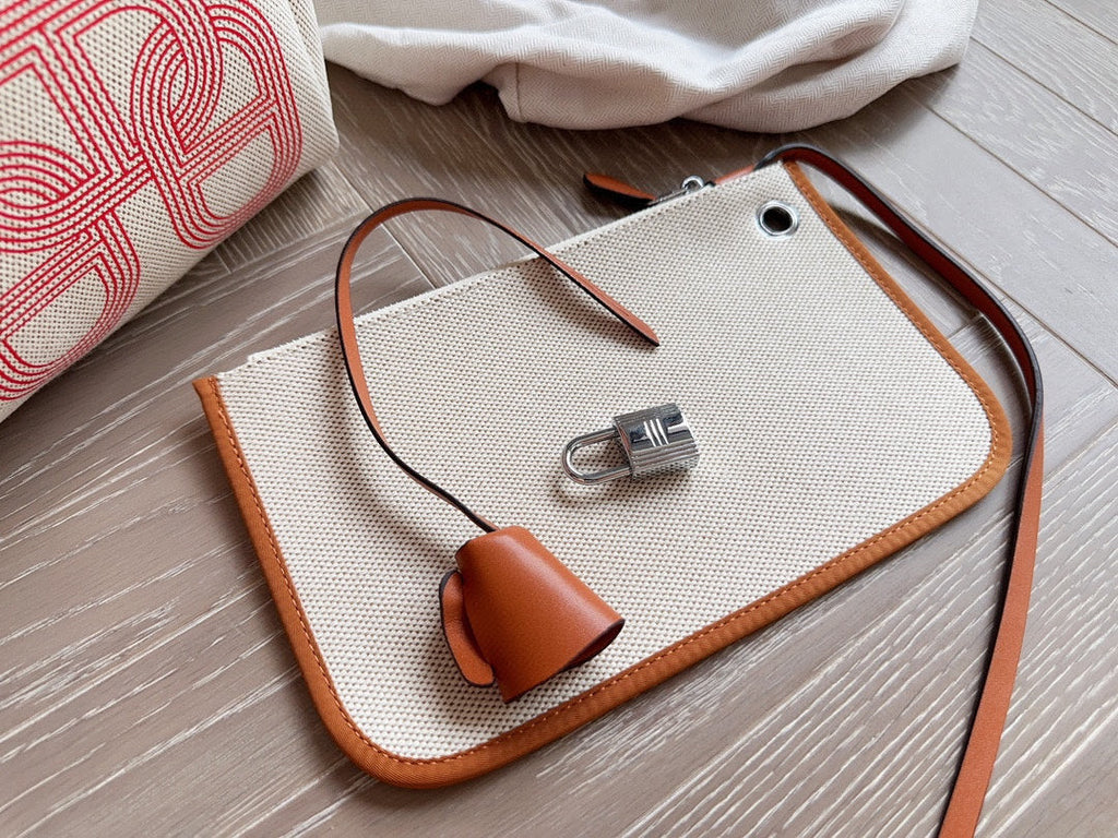 Ediție specială Hermes Herbag