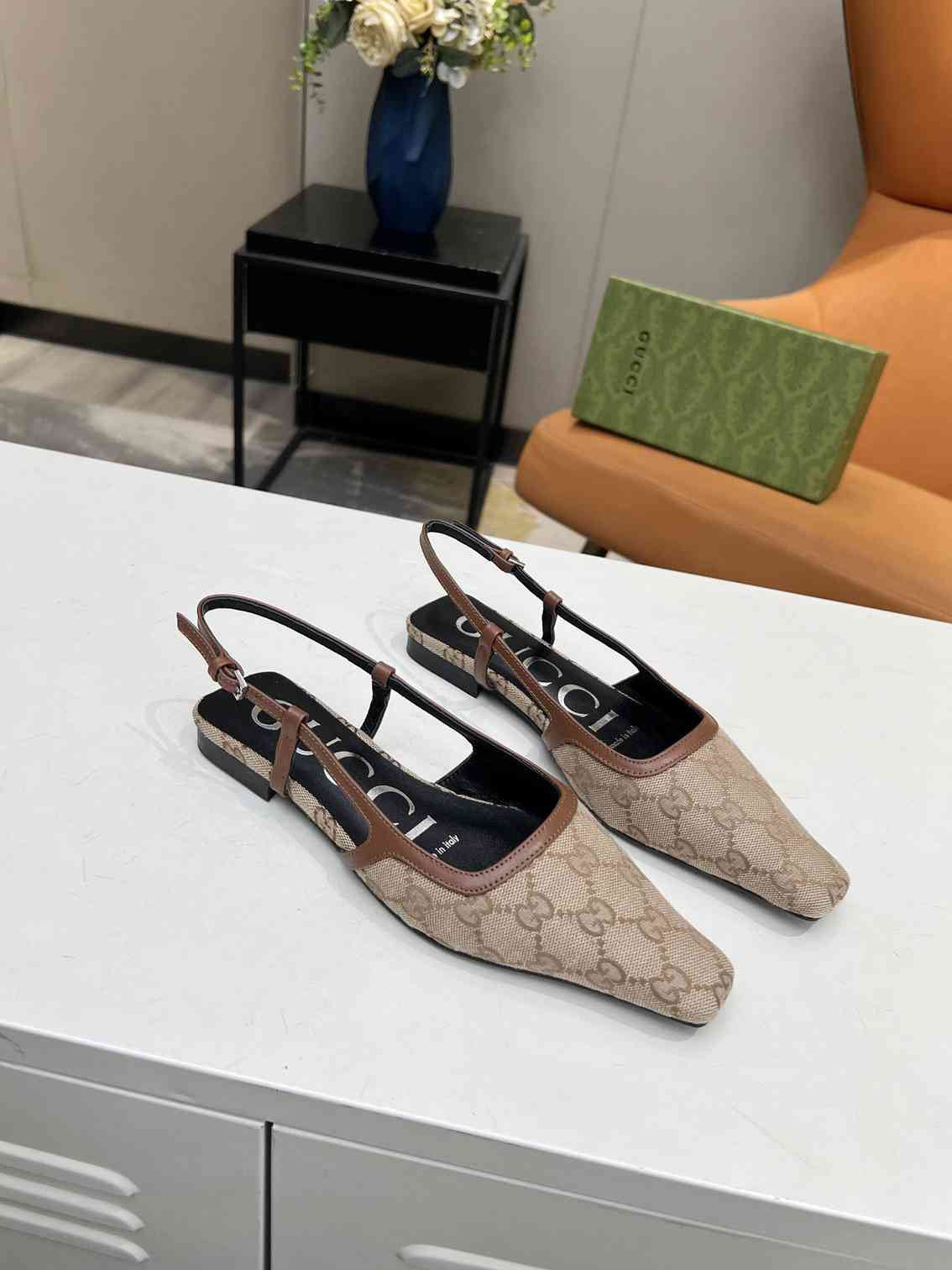 Pantofi Gucci