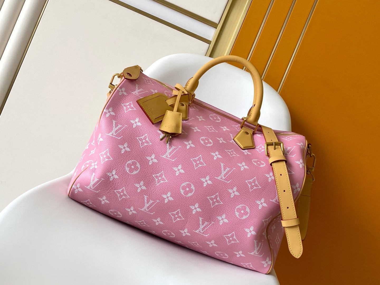 LV Speedy 40 in pink