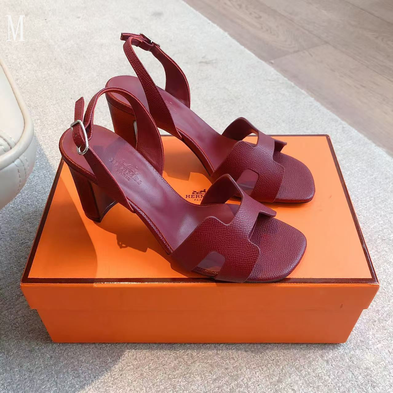 Hermes sandals heels
