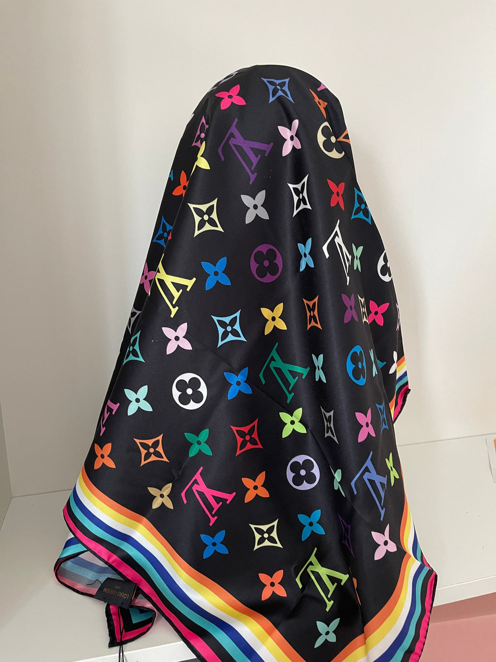 Louis Vuitton scarf black