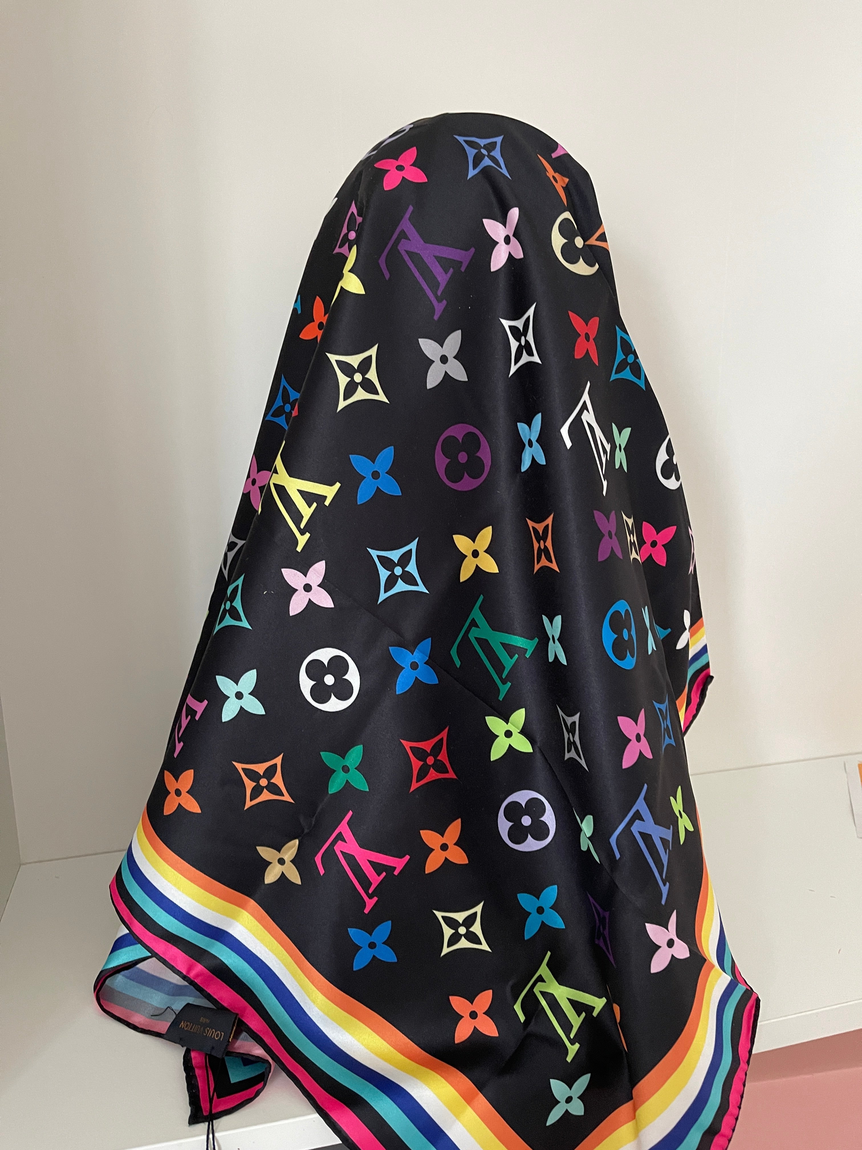 Louis Vuitton scarf black