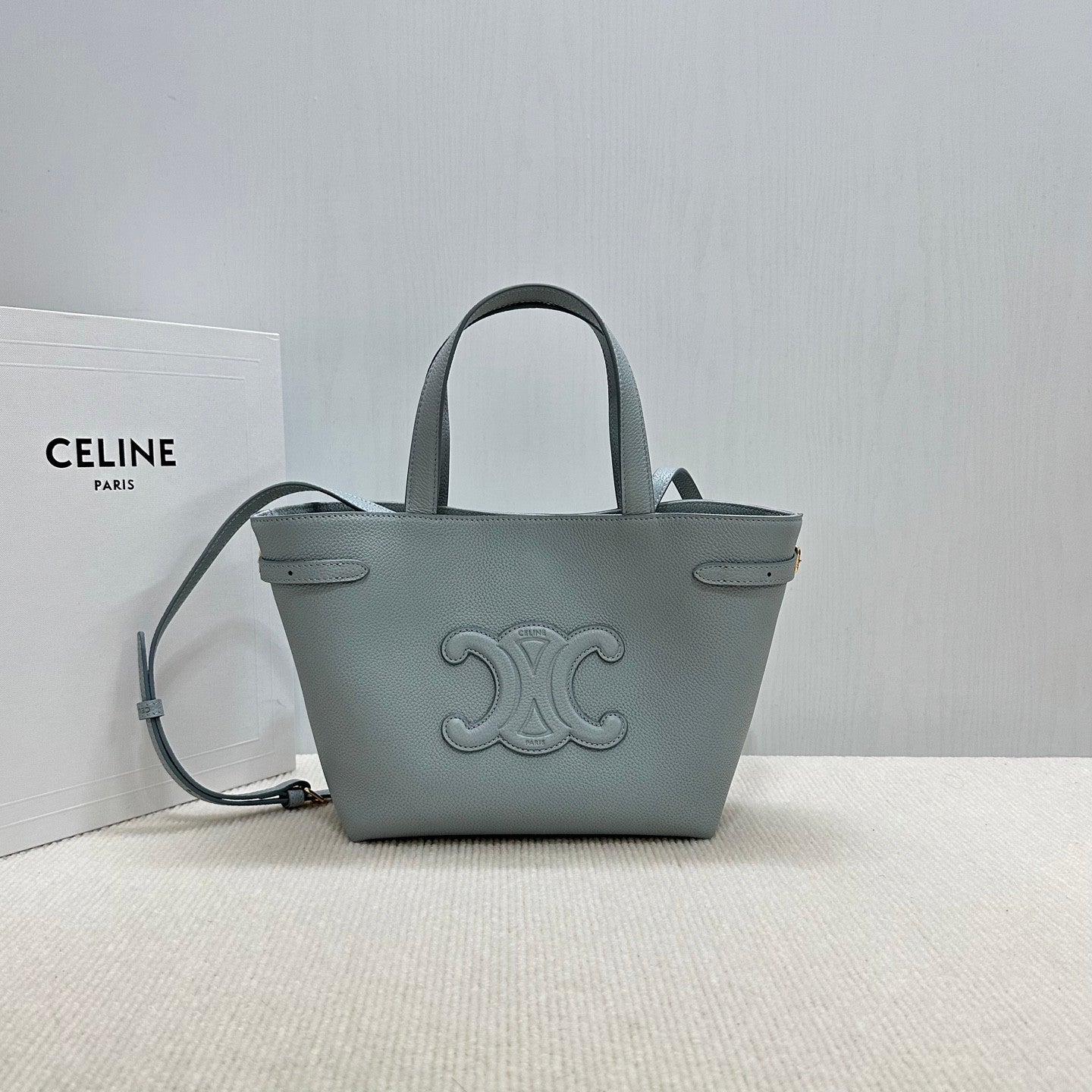 Triomphe tote bag