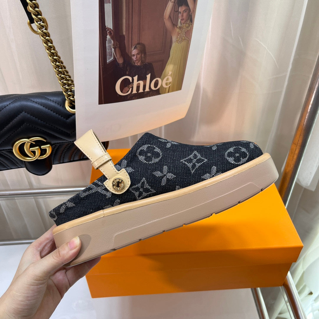 Papuci Louis Vuitton