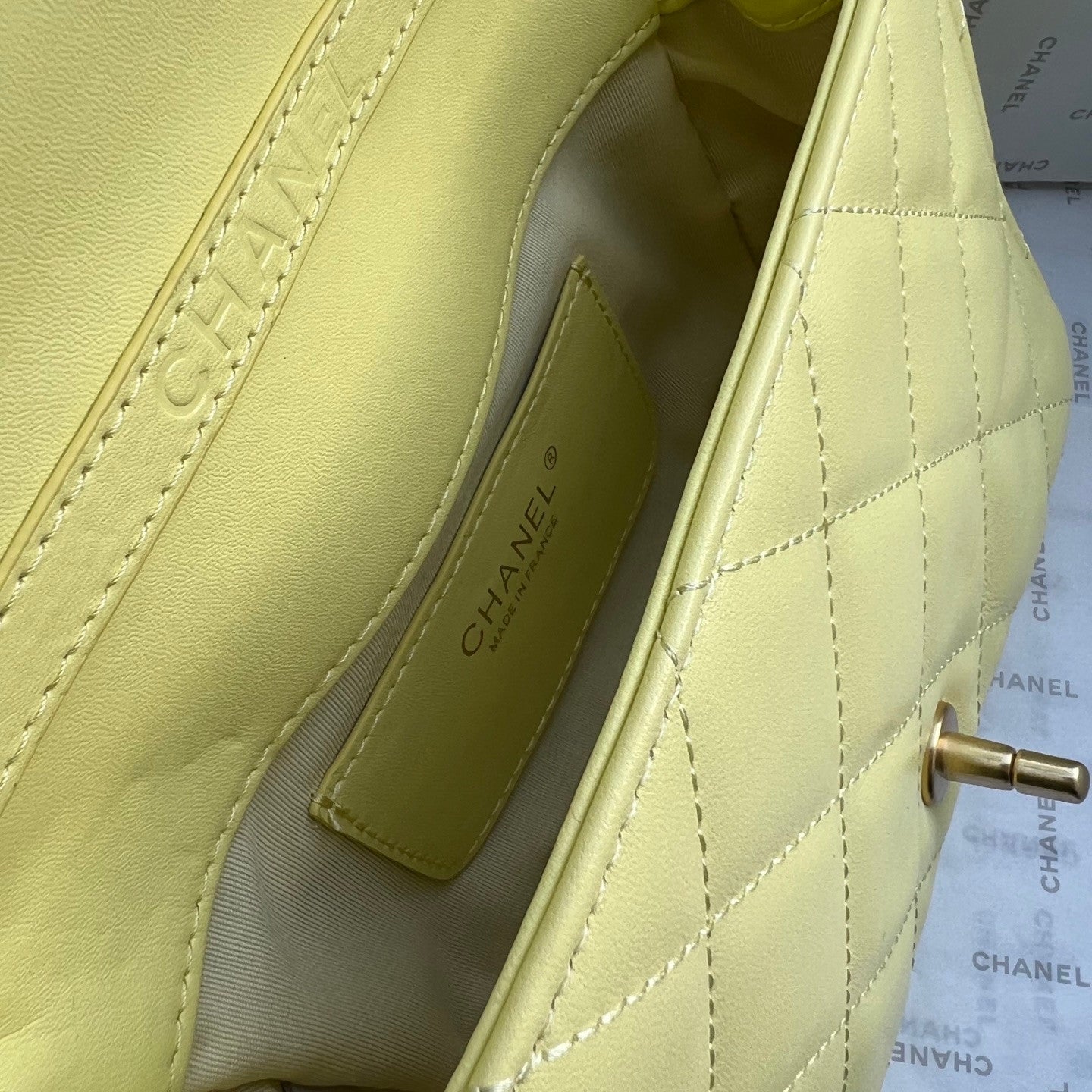 Chanel bag in lemon