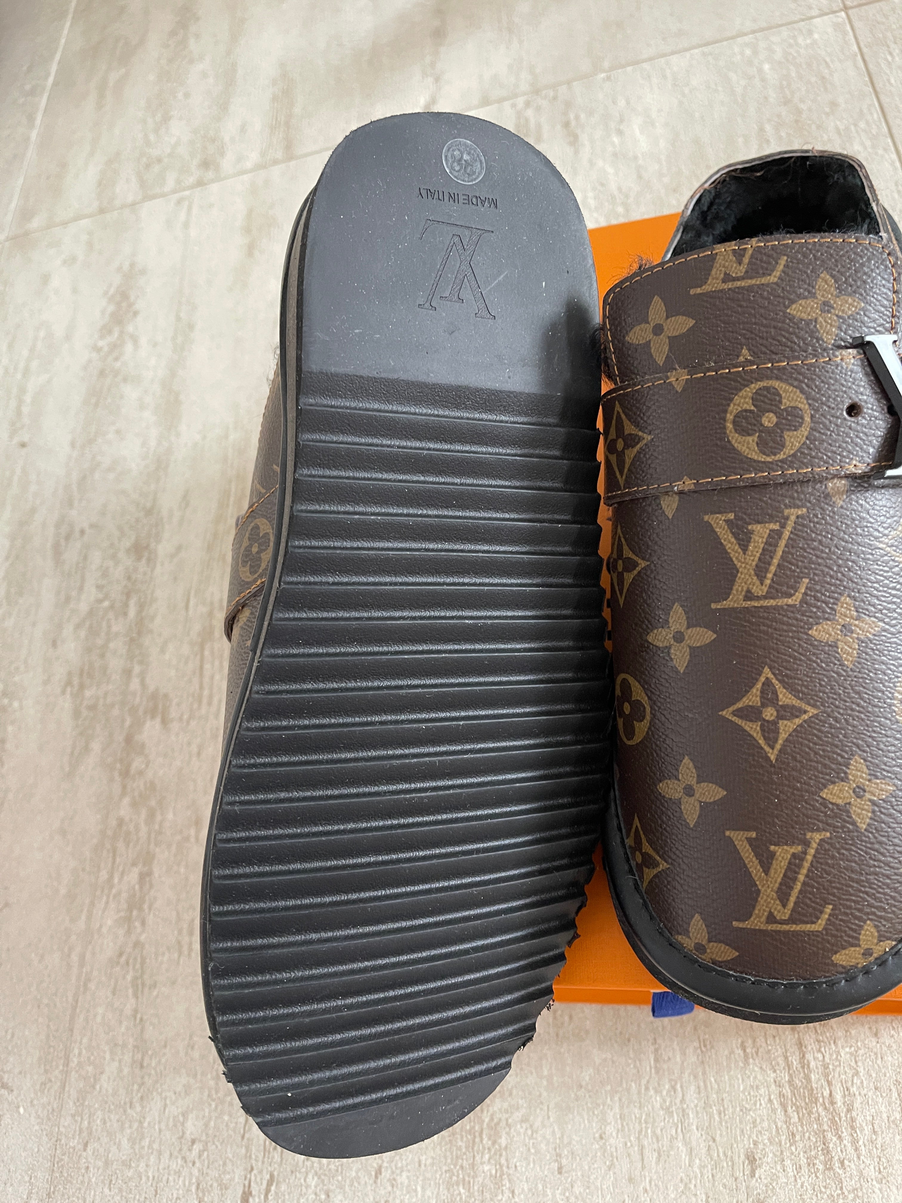 Pantofi Louis Vuitton
