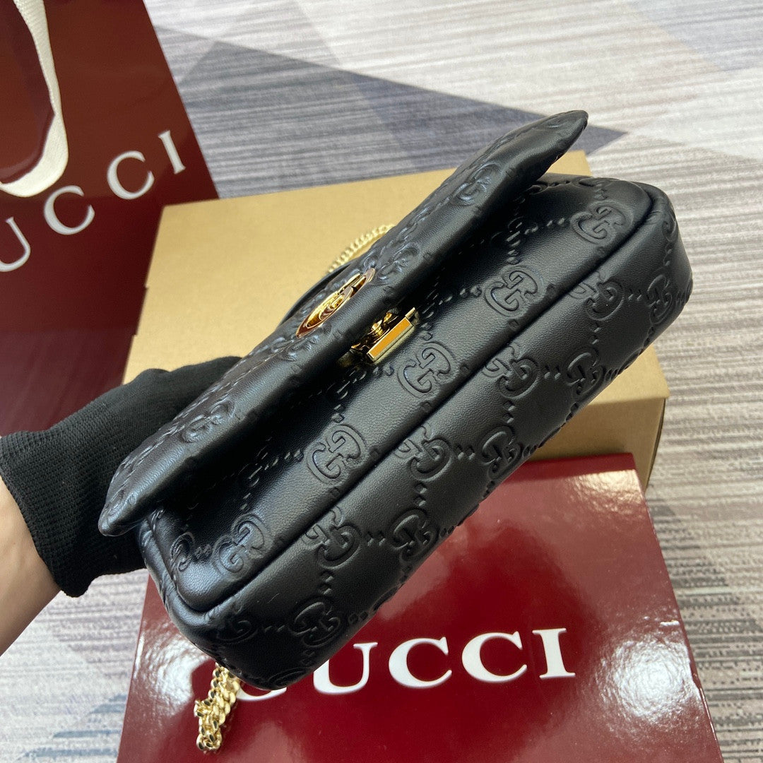 Gucci clutch