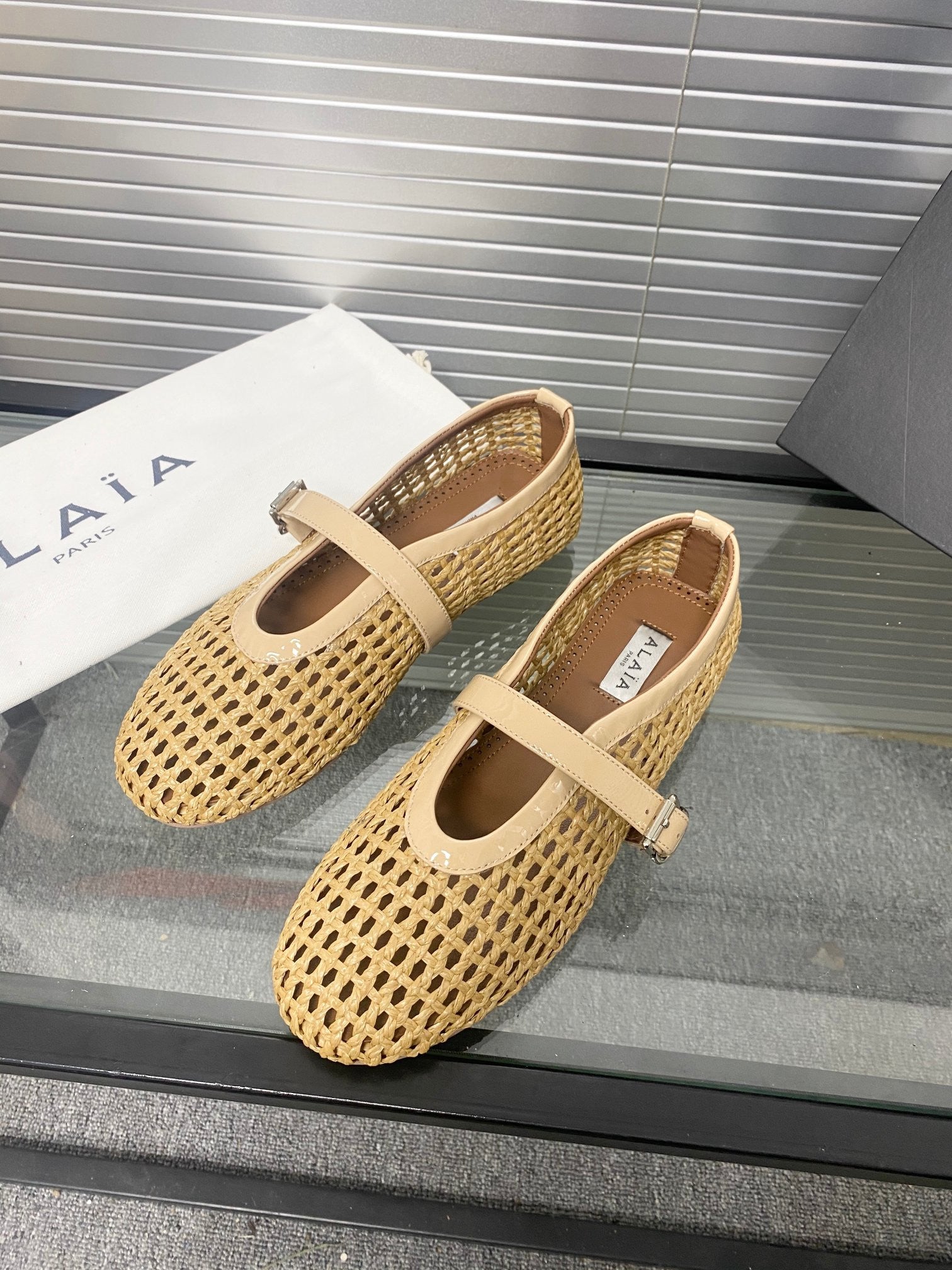 Alaia leather flats nude