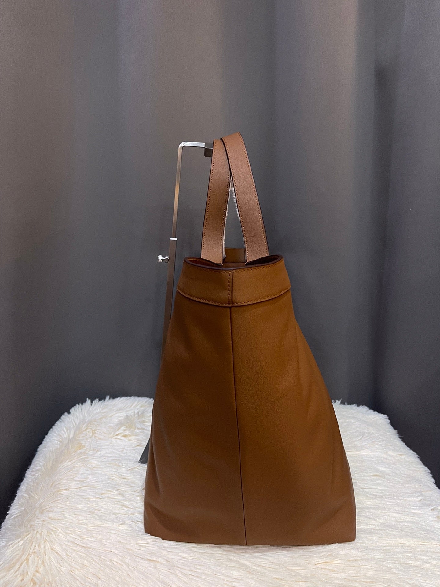 YSL Y tote in leather