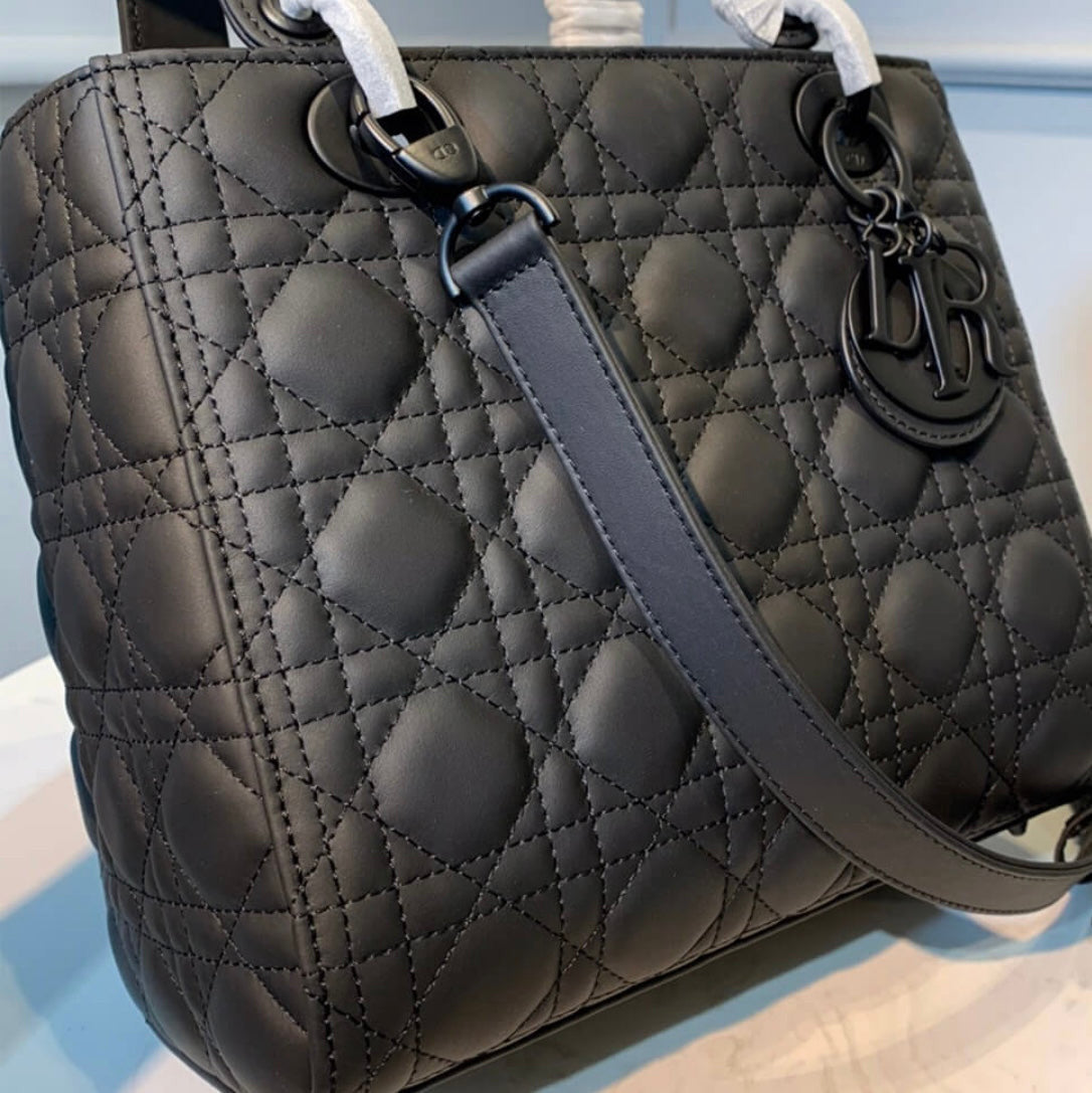 Dior Medium Bag In Black