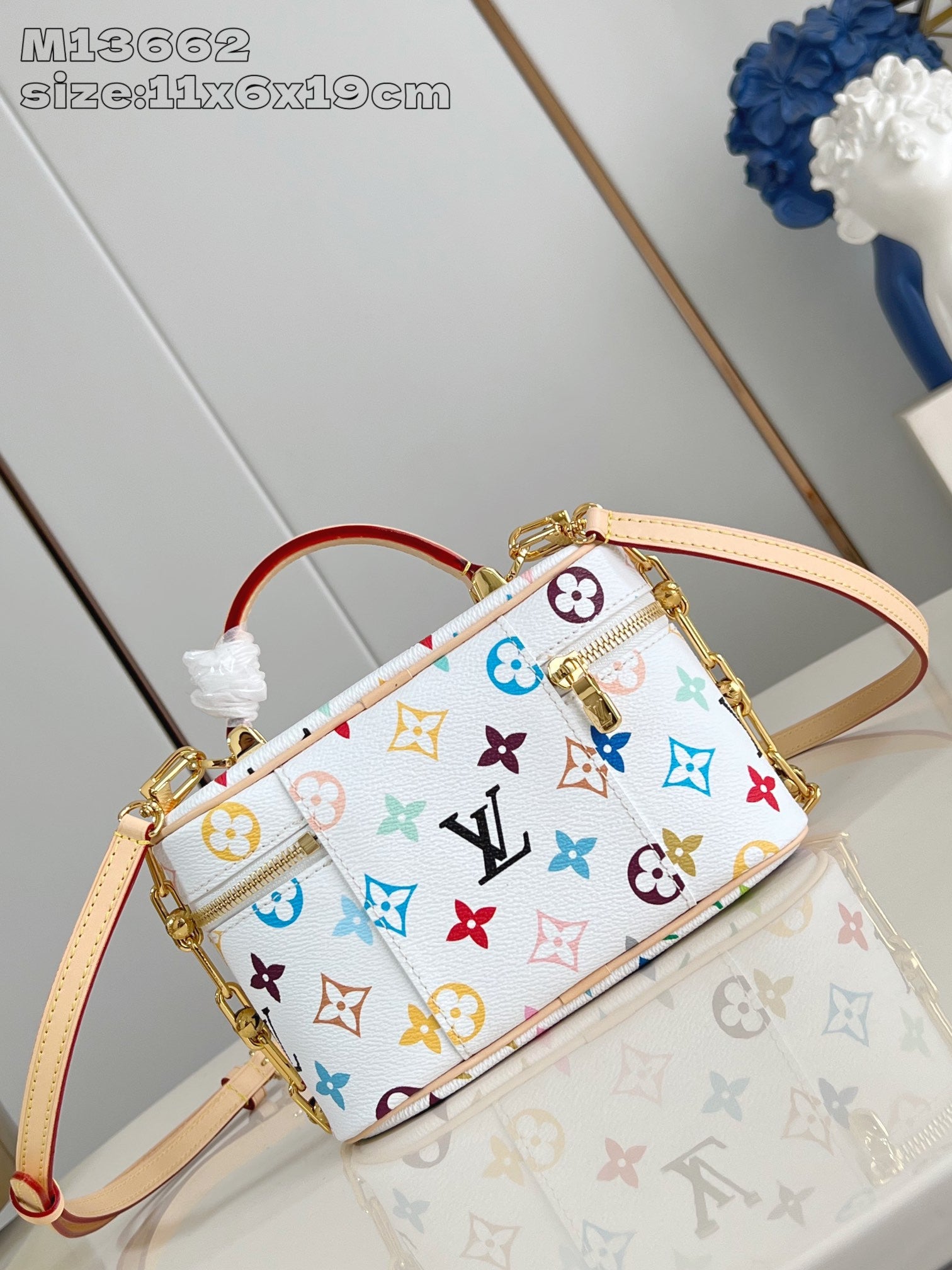 Louis Vuitton nano noe