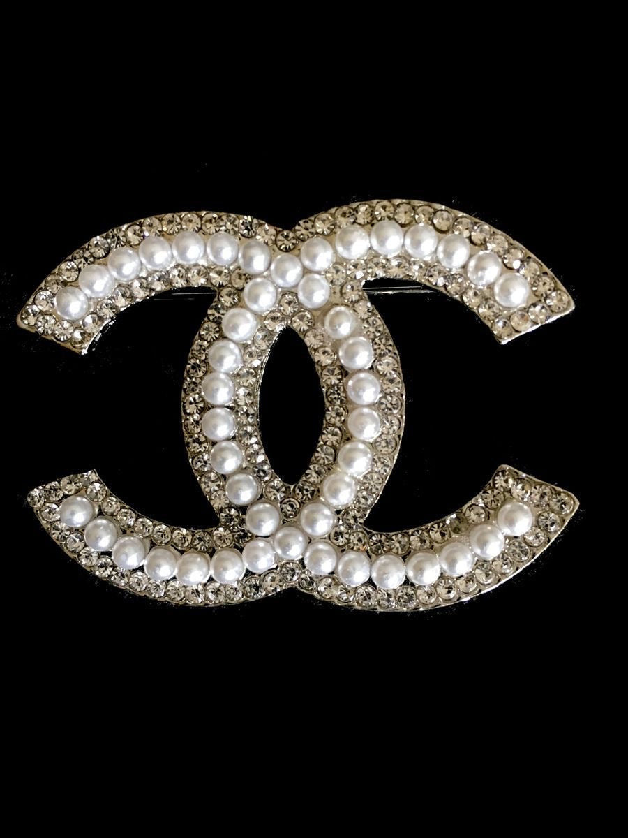 Broșă Chanel