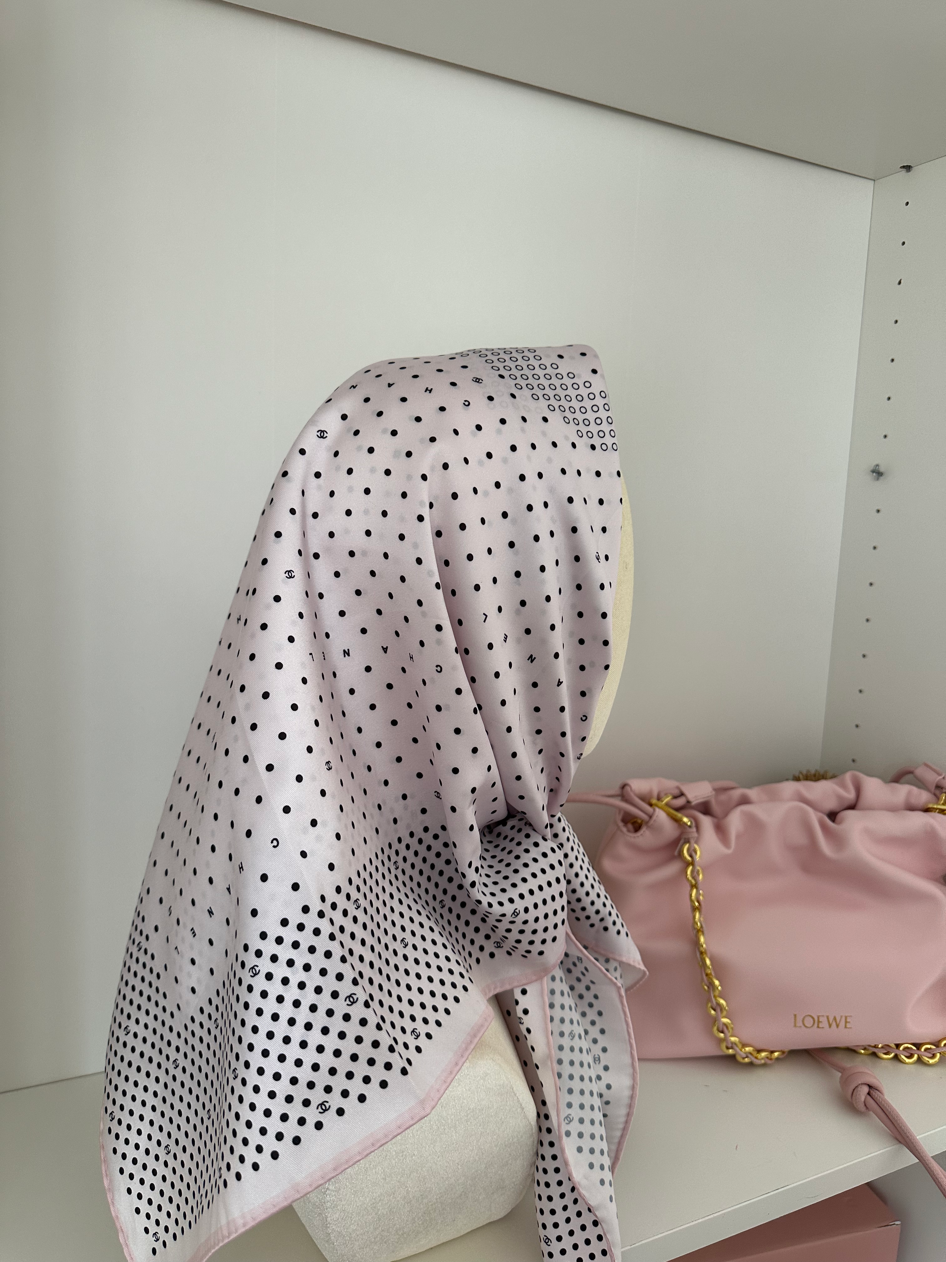 Scarf Chanel soft pink