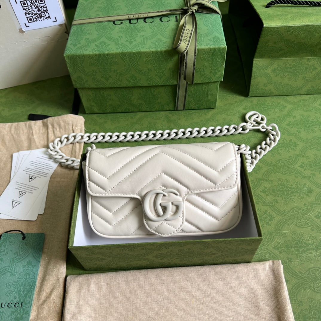 Gucci Marmont Super Mini Bag