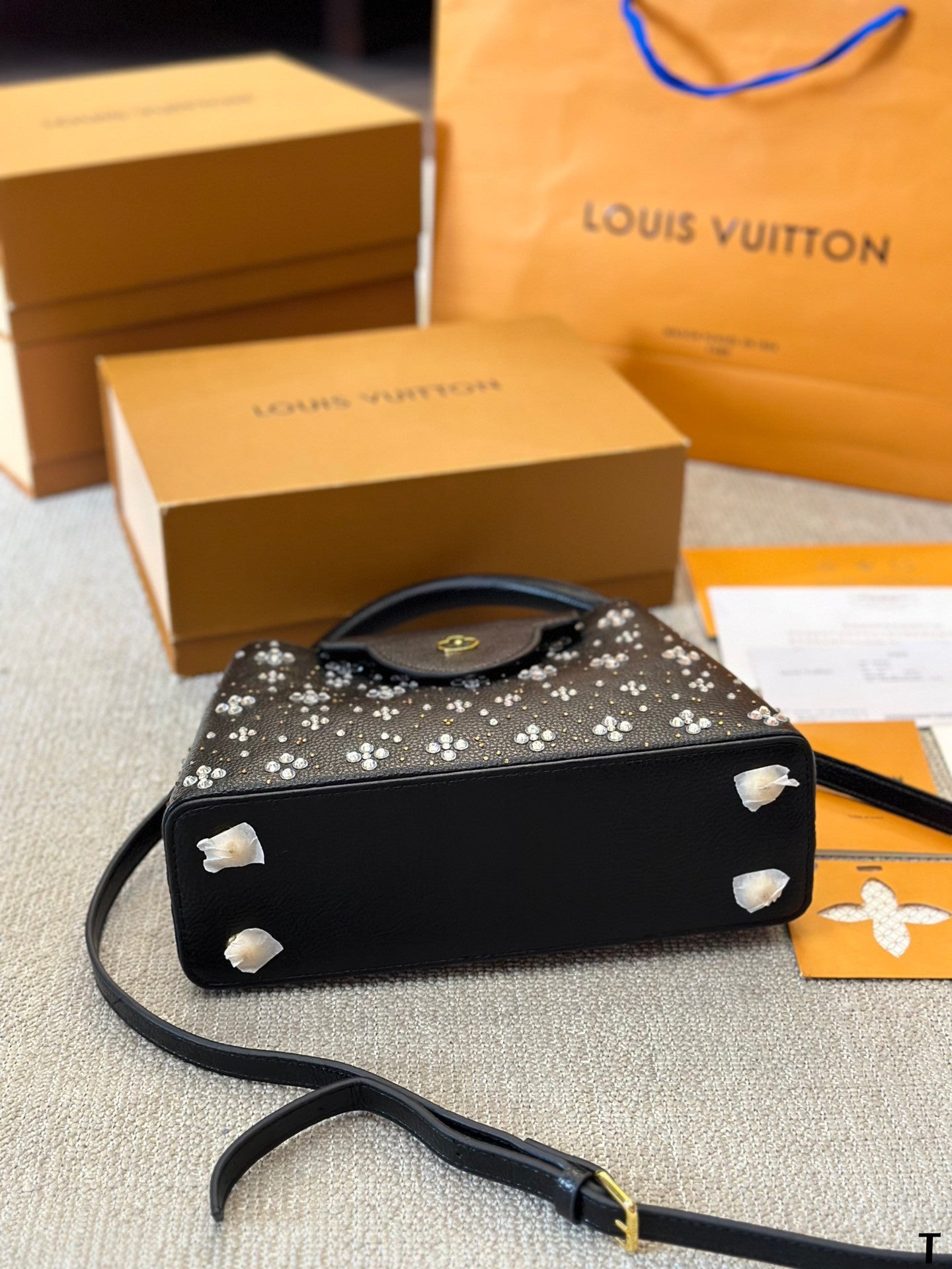 LV Capucines bag In black leather