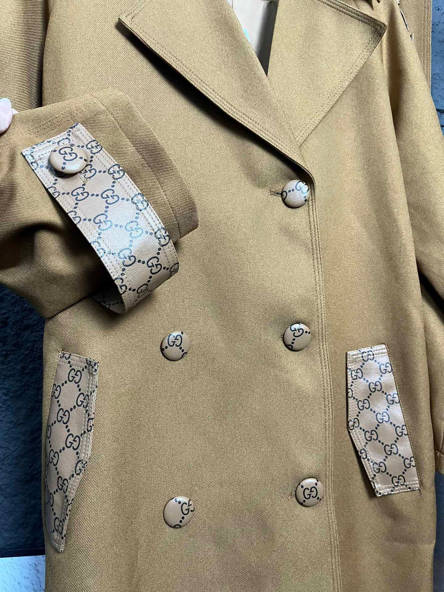 Gucci Coat In Camel