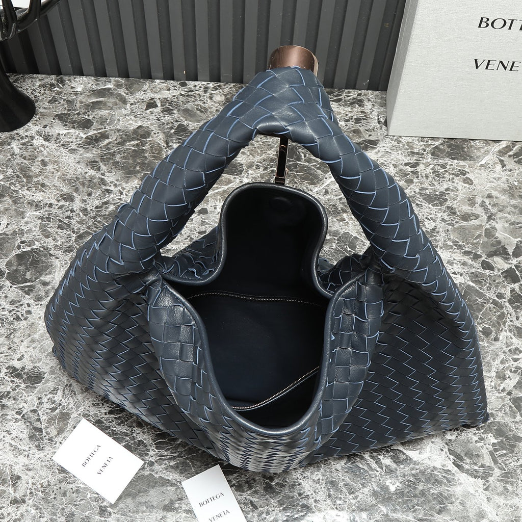 Bottega Veneta Hop Bag