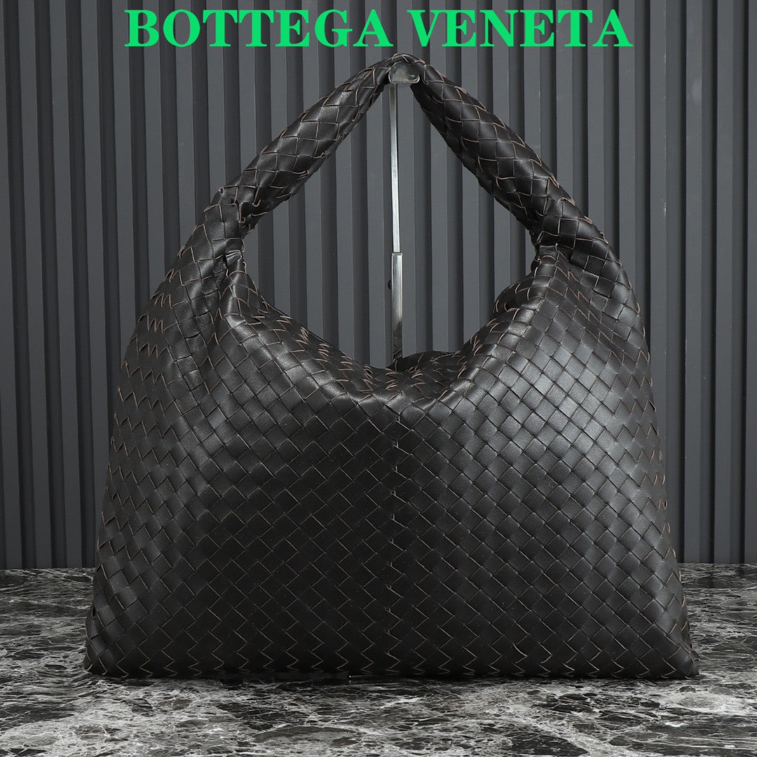 Bottega Veneta Hop Bag