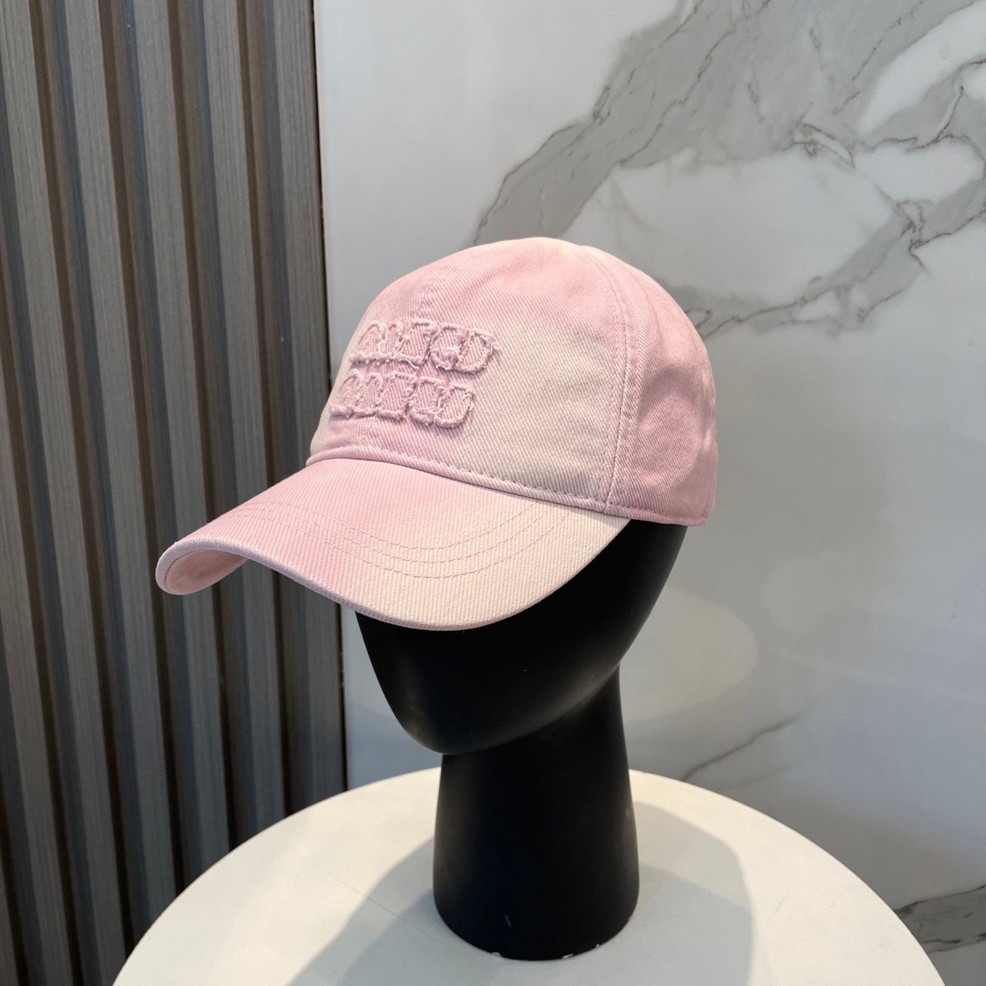 Miu Miu cap pink
