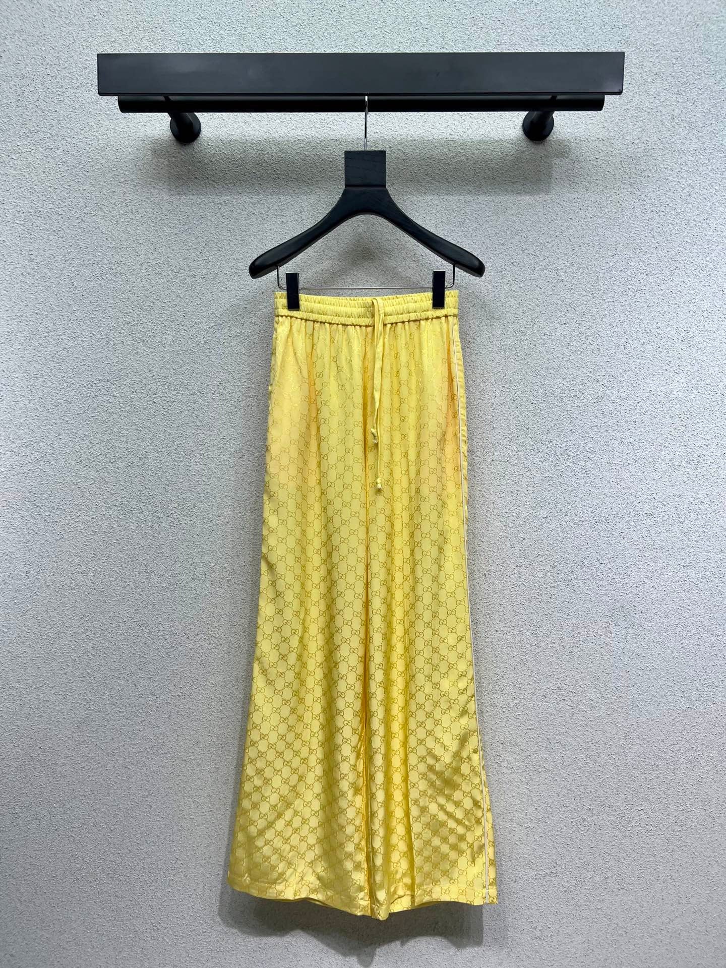 Gucci set yellow