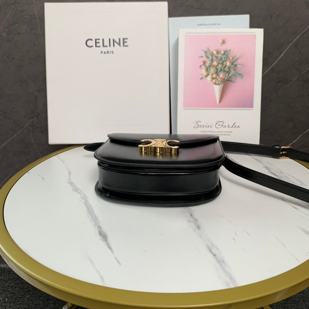 Celine TEEN BESACE TRIOMPHE