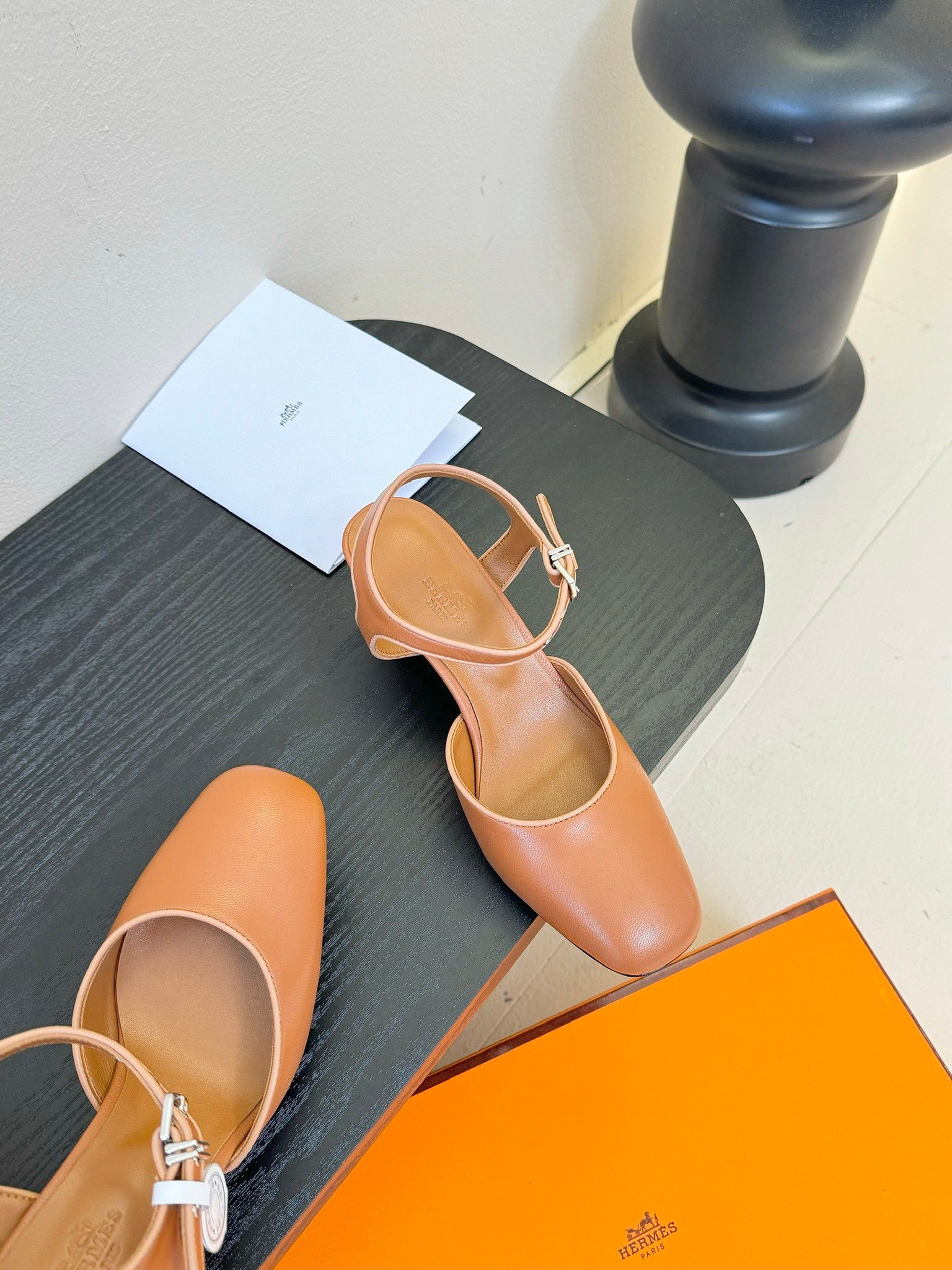 Hermes shoes tan