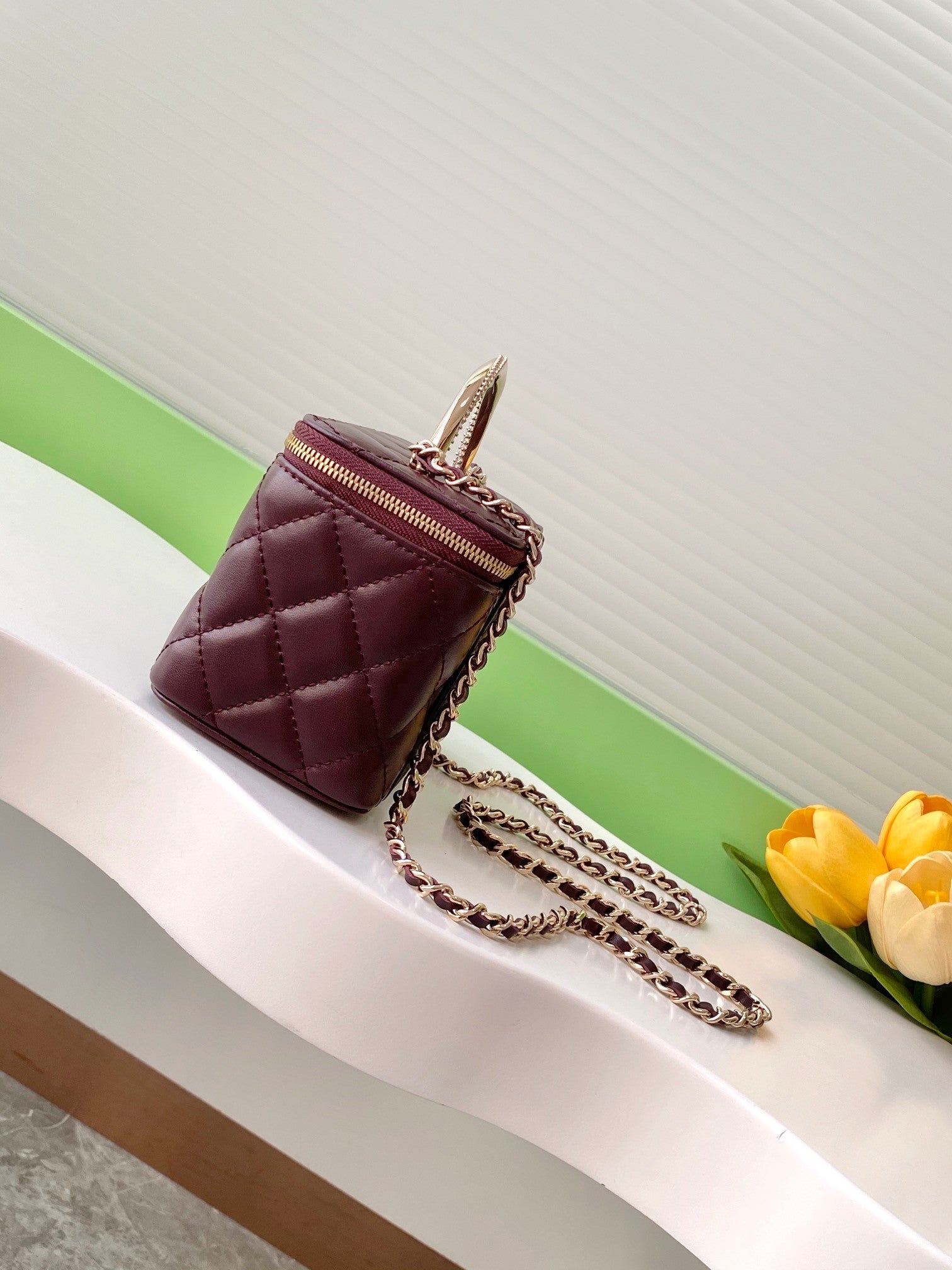Chanel Vanity Bag Bordo