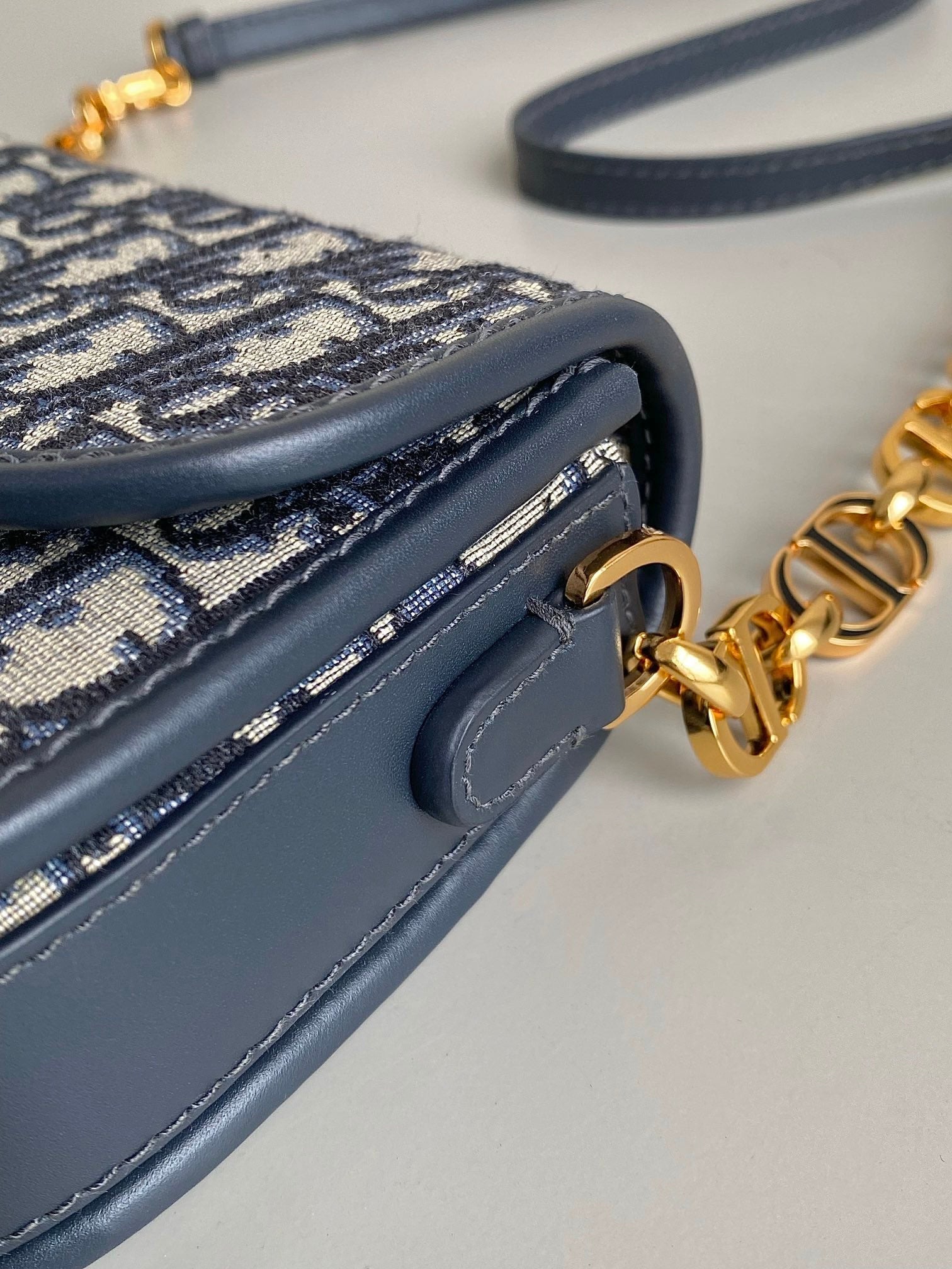 Dior 30 Avenue Bag