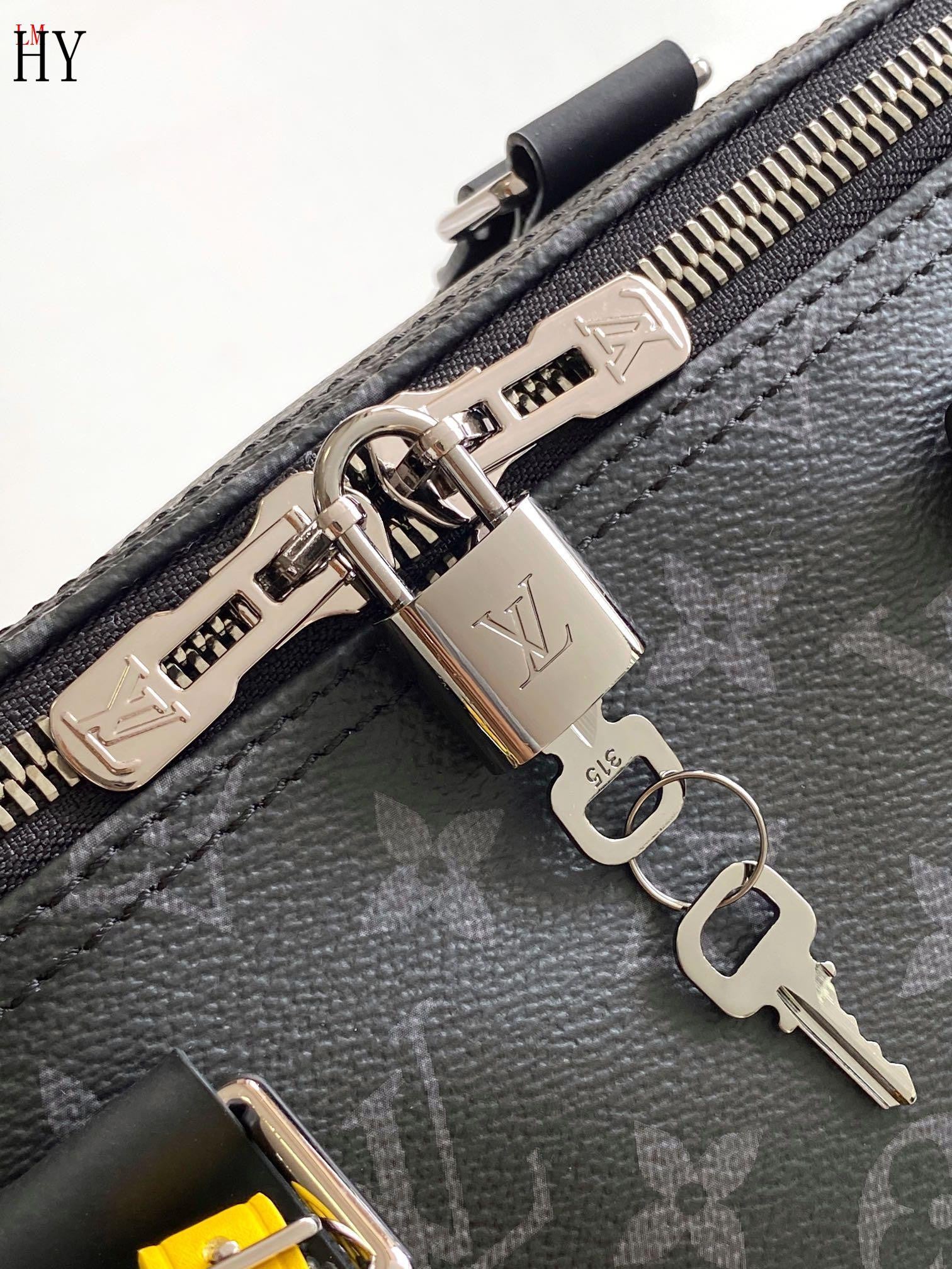 Louis Vuitton leather mens bag