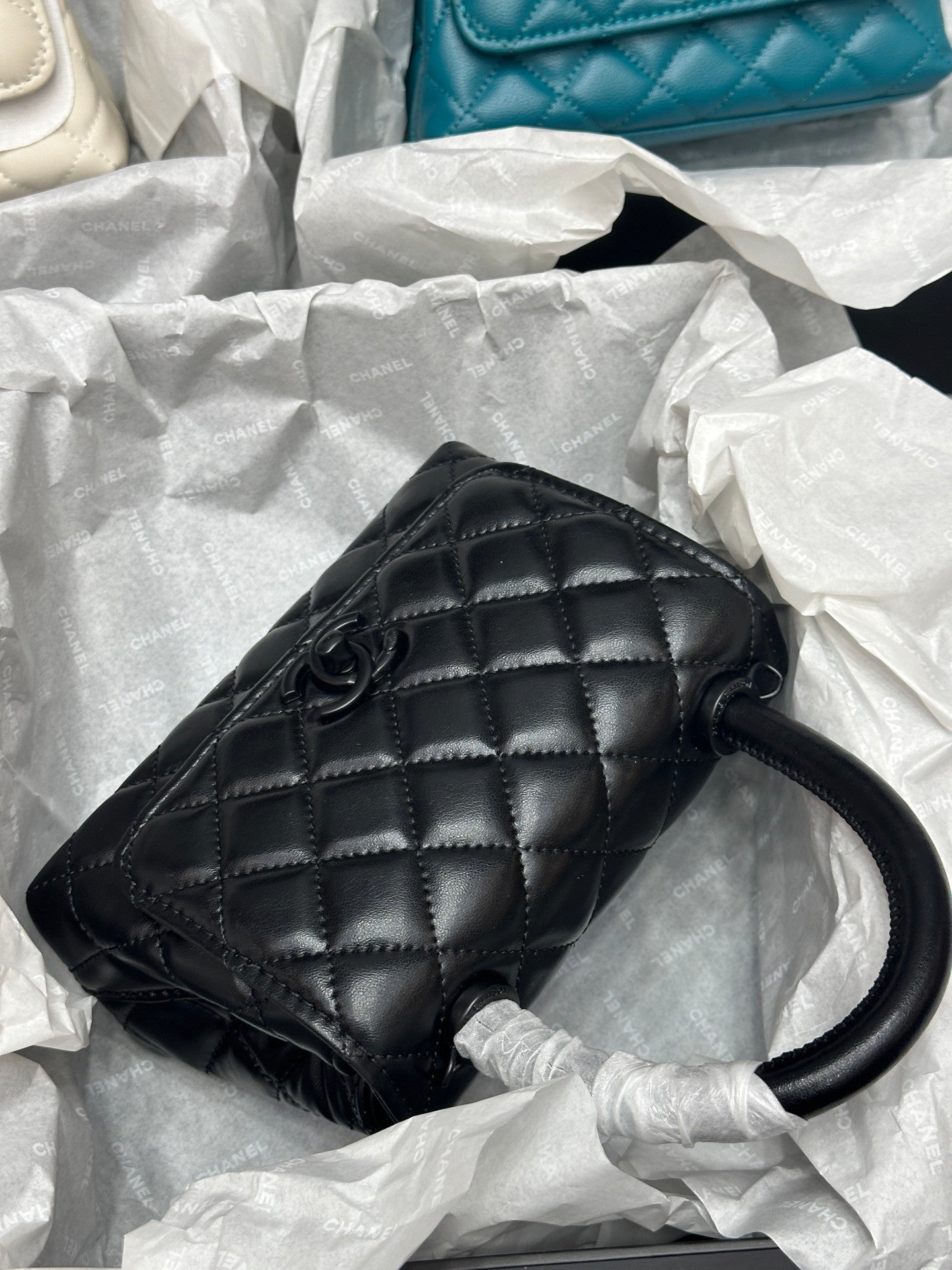 Chanel cocohandle bag black