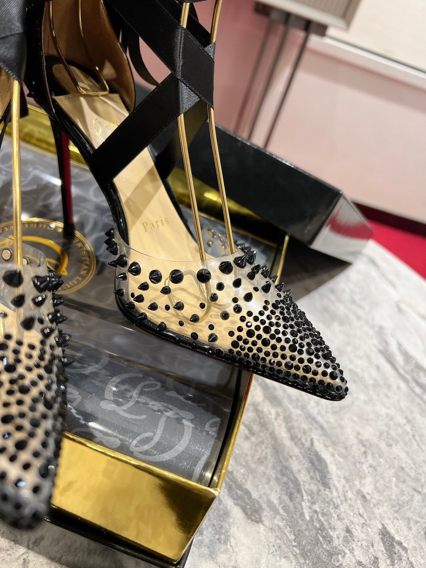 Pantofi Christian Louboutin