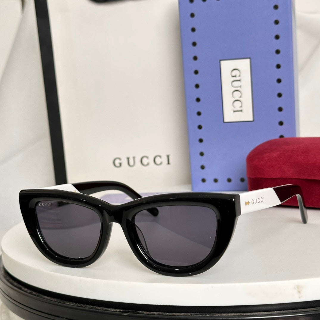 Sunglasses Gucci