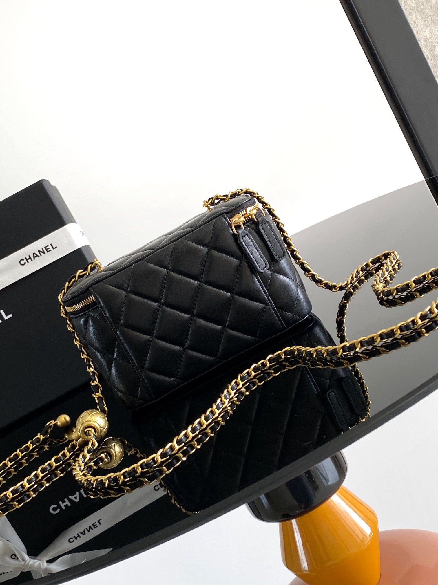Chanel vanity bag black