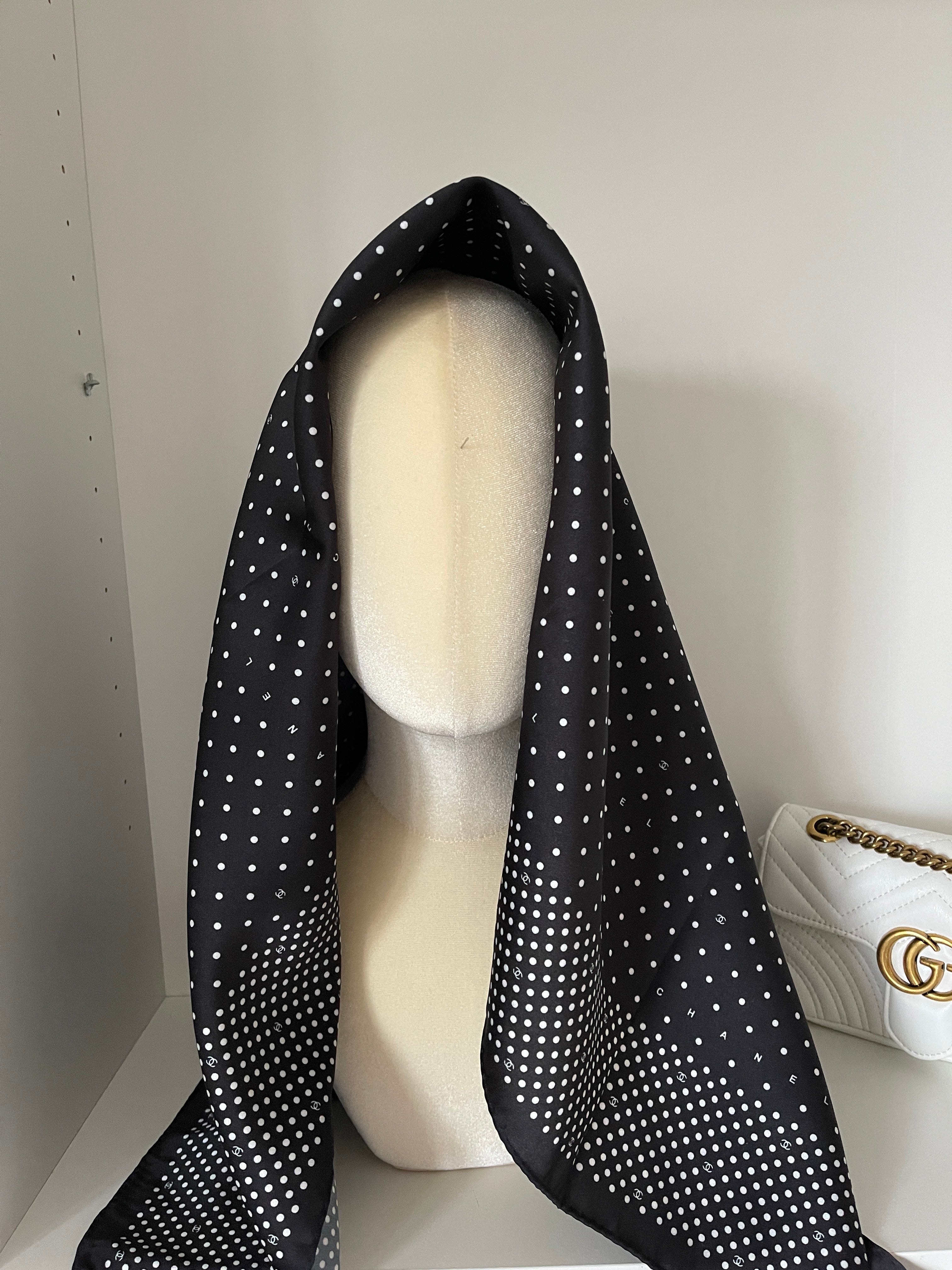Scarf Chanel black