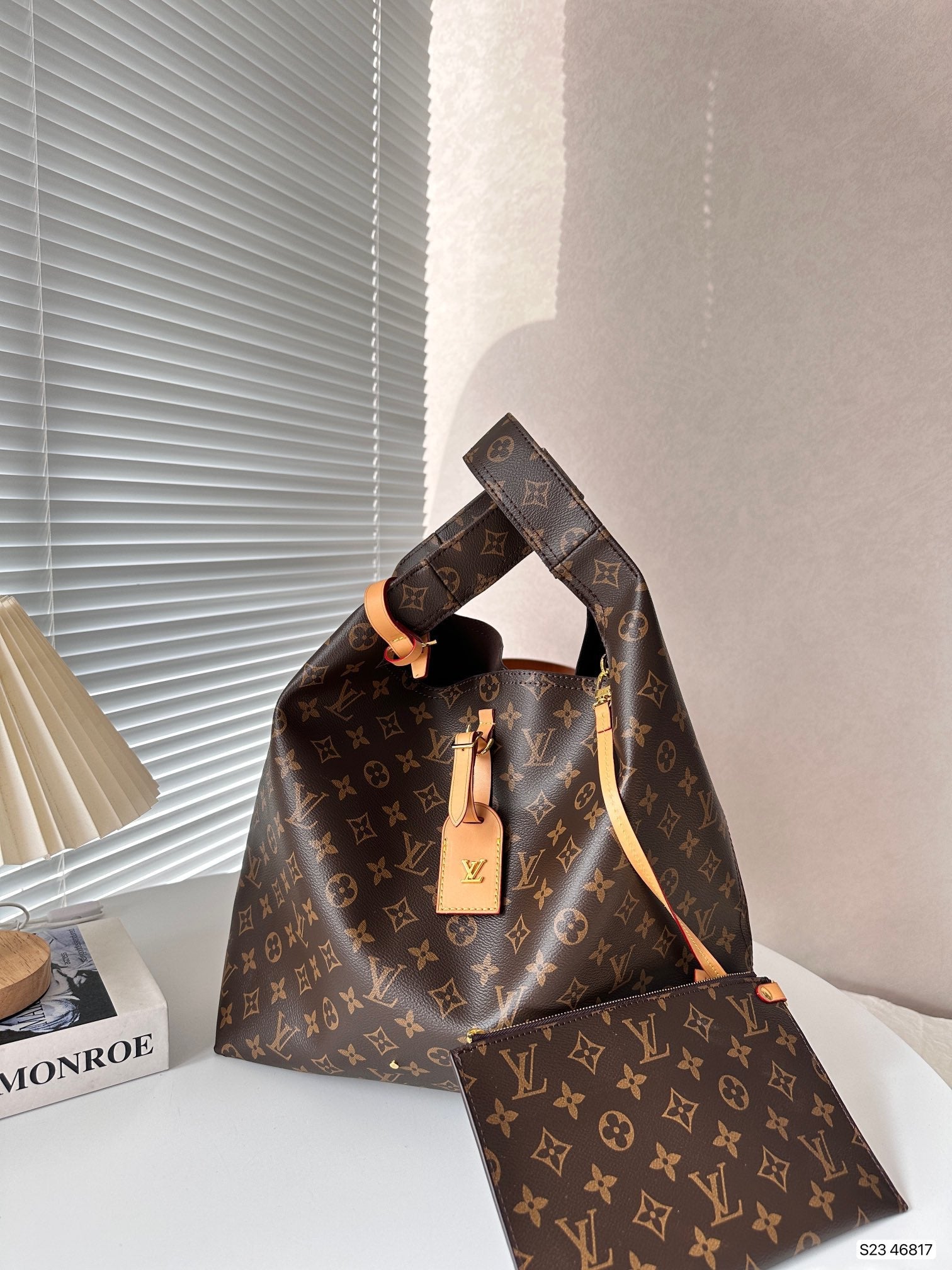 LV Basket ATLANTIS