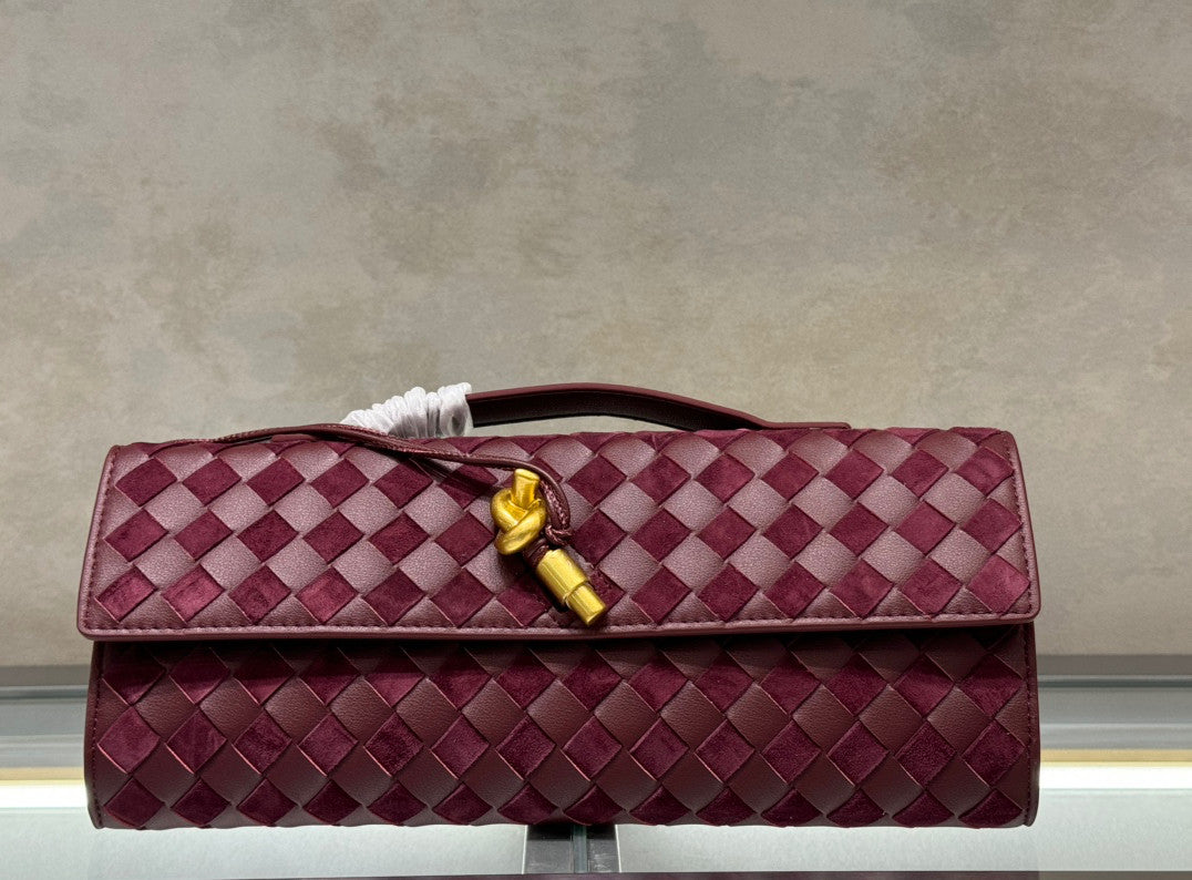 Bottega Veneta clutch burgundy