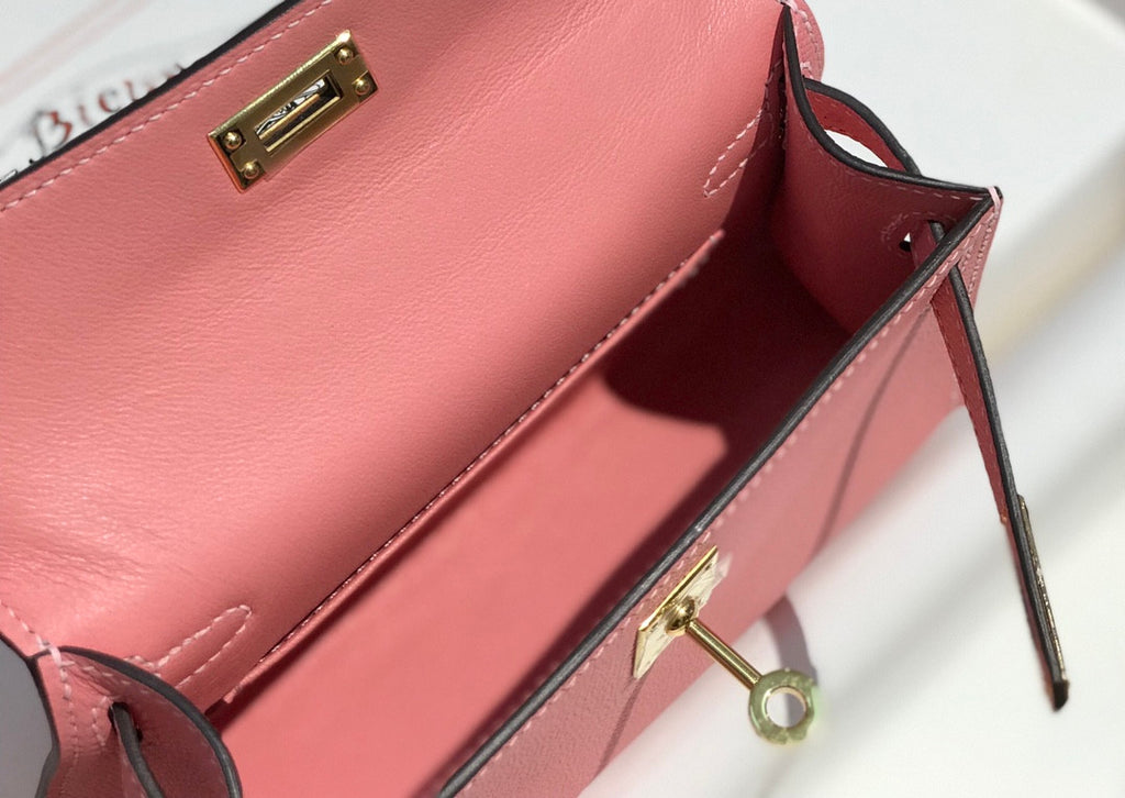 Hermes Kelly Mini în roz