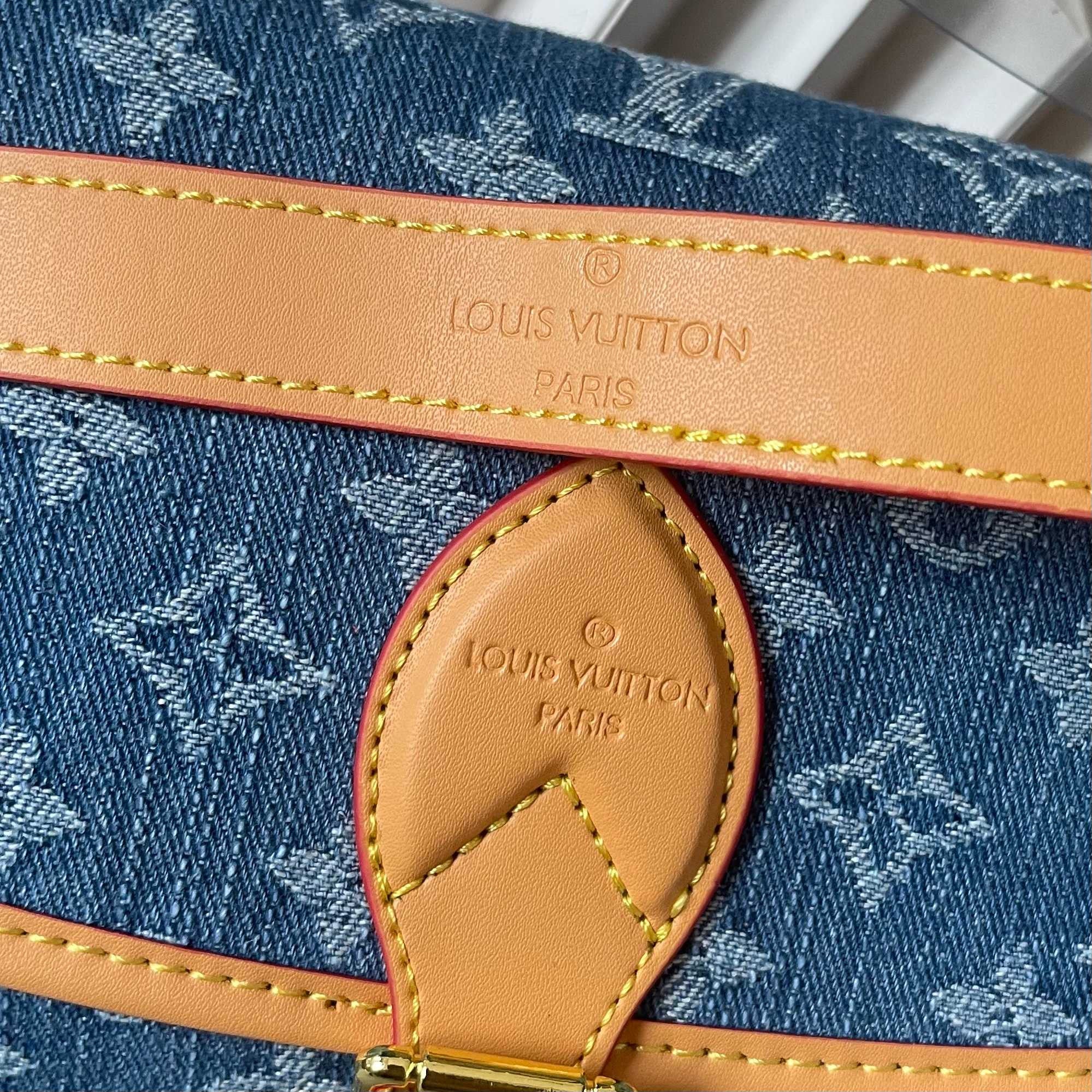 Pânză cu monogramă Diana