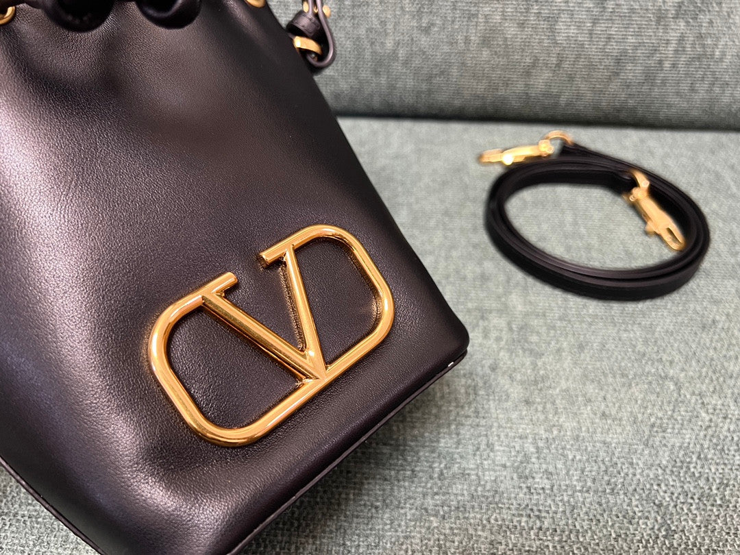 Valentino Garavani logo signature balck bag