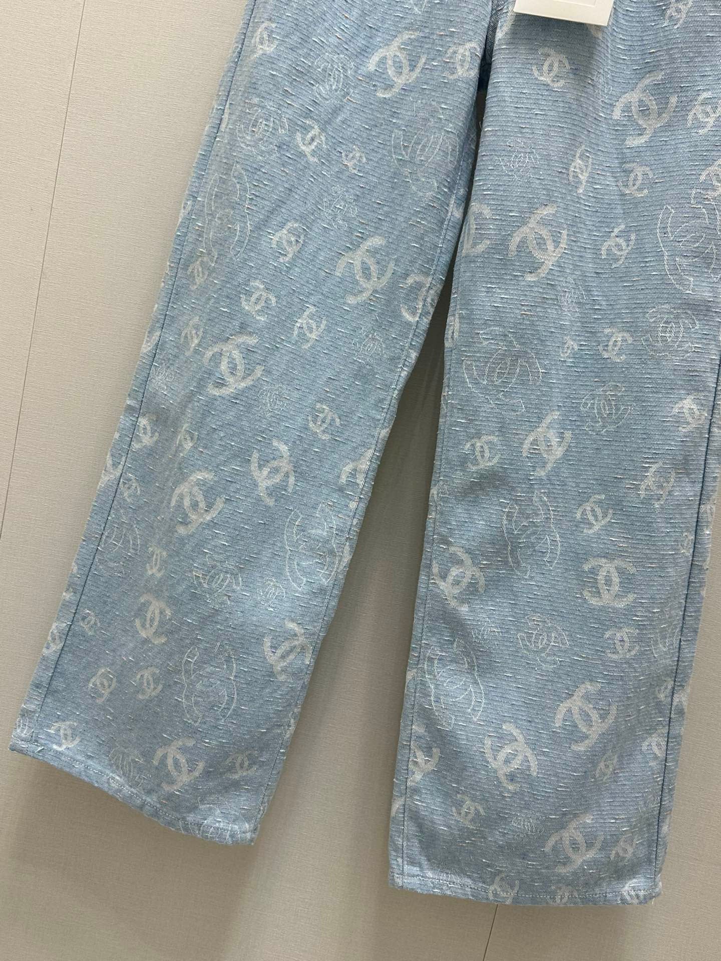 Chanel jeans